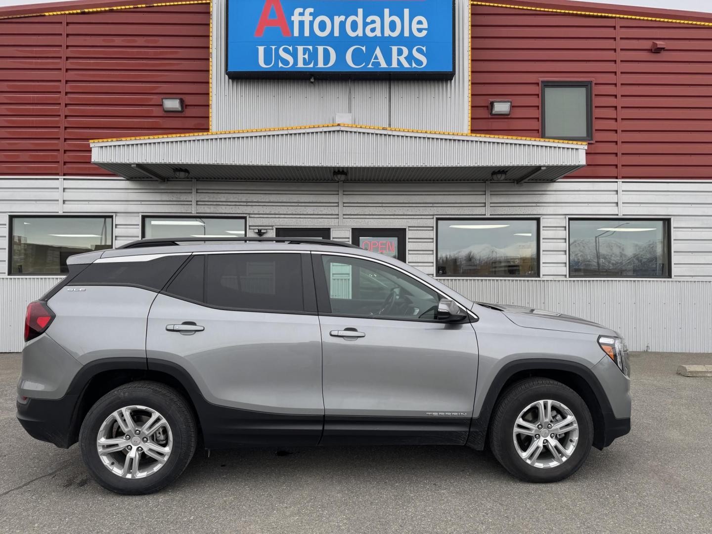 2023 GRAY GMC Terrain SLE AWD (3GKALTEG8PL) with an 1.5L L4 DOHC 16V TURBO engine, 6A transmission, located at 1960 Industrial Drive, Wasilla, 99654, (907) 274-2277, 61.573475, -149.400146 - Photo#1