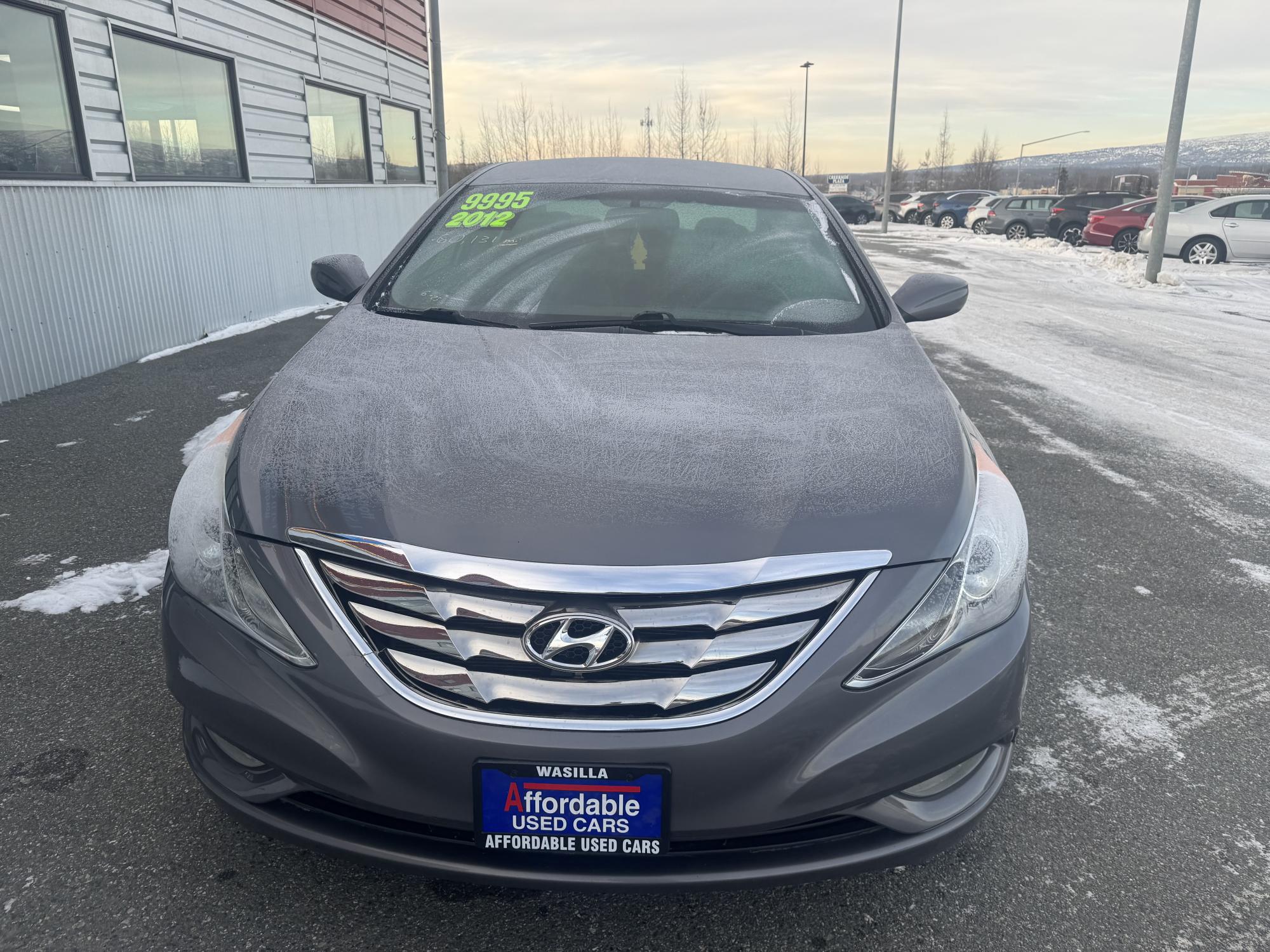 photo of 2012 Hyundai Sonata Limited Auto