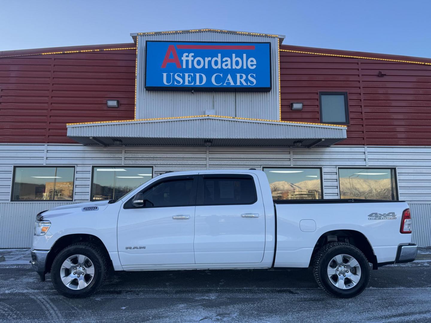 2020 WHITE RAM 1500 BIG HORN/LONE STAR (1C6SRFMT9LN) with an 5.7L engine, Automatic transmission, located at 1960 Industrial Drive, Wasilla, 99654, (907) 274-2277, 61.573475, -149.400146 - Photo#1