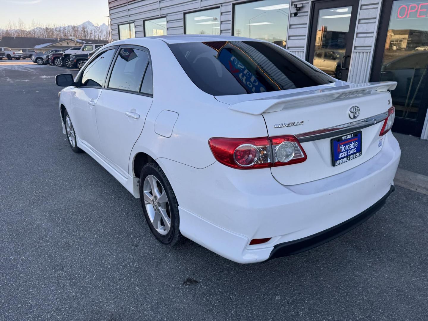 2013 WHITE Toyota Corolla S - (2T1BU4EE6DC) with an 1.8L L4 DOHC 16V engine, Automatic transmission, located at 1960 Industrial Drive, Wasilla, 99654, (907) 274-2277, 61.573475, -149.400146 - Photo#4