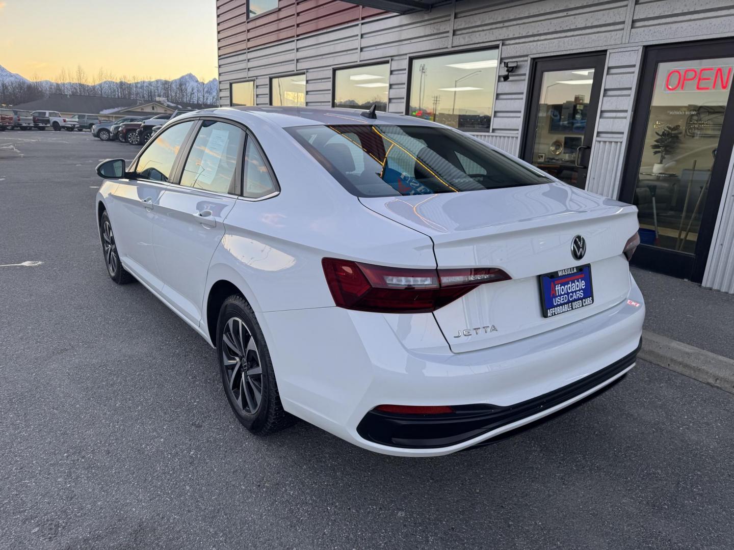 2022 WHITE Volkswagen Jetta S (3VWCM7BUXNM) with an 1.5L L4 DOHC 20V engine, 8A transmission, located at 1960 Industrial Drive, Wasilla, 99654, (907) 274-2277, 61.573475, -149.400146 - Photo#3