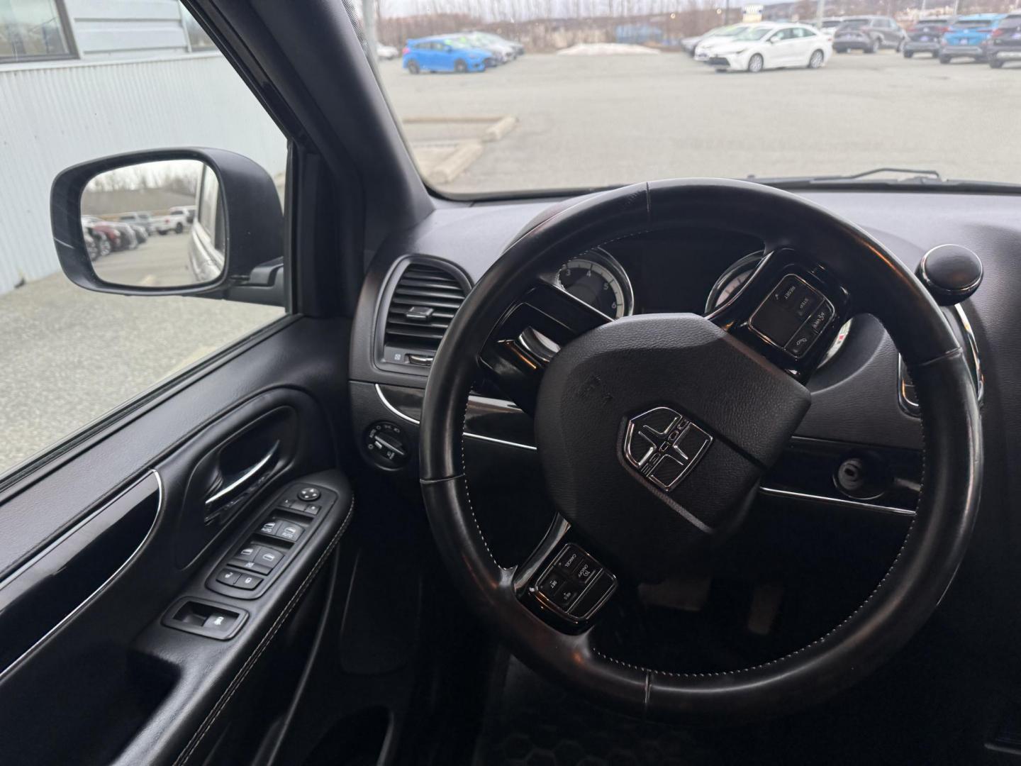 2018 BLACK Dodge Grand Caravan SE (2C4RDGBG5JR) with an 3.6L V6 DOHC 24V engine, 6A transmission, located at 1960 Industrial Drive, Wasilla, 99654, (907) 274-2277, 61.573475, -149.400146 - Photo#8