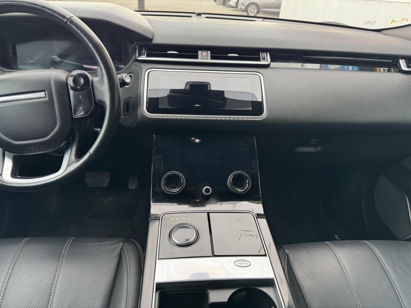 2018 WHITE Land Rover Range Rover Velar SE (SALYC2RV1JA) with an 3.0L V6 DOHC 24V - supercharged engine, 8A transmission, located at 1960 Industrial Drive, Wasilla, 99654, (907) 274-2277, 61.573475, -149.400146 - Photo#10