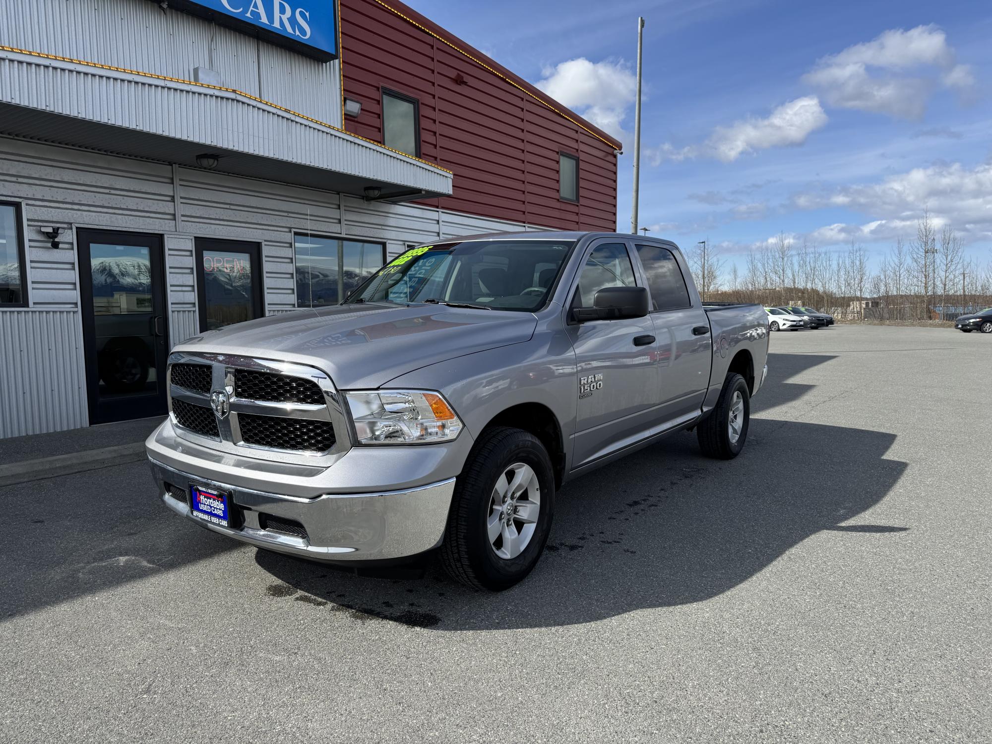 photo of 2022 RAM 1500 CLASSIC SLT