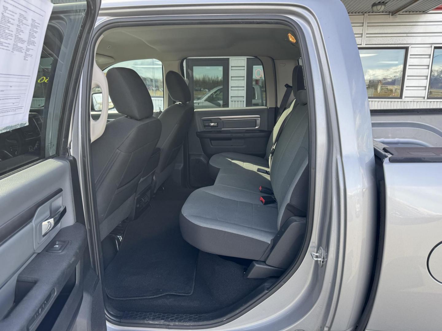 2022 SILVER RAM 1500 CLASSIC SLT (1C6RR7LG1NS) with an 3.6L engine, Automatic transmission, located at 1960 Industrial Drive, Wasilla, 99654, (907) 274-2277, 61.573475, -149.400146 - Photo#17