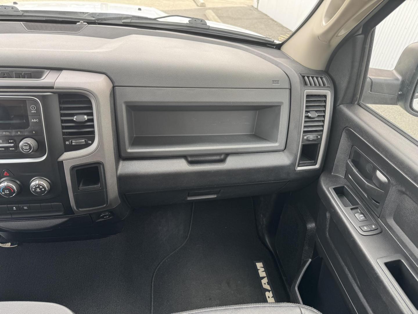 2016 WHITE RAM 1500 Tradesman Quad Cab 4WD (1C6RR7FT9GS) with an 5.7L V8 OHV 16V engine, 6A transmission, located at 1960 Industrial Drive, Wasilla, 99654, (907) 274-2277, 61.573475, -149.400146 - Photo#11