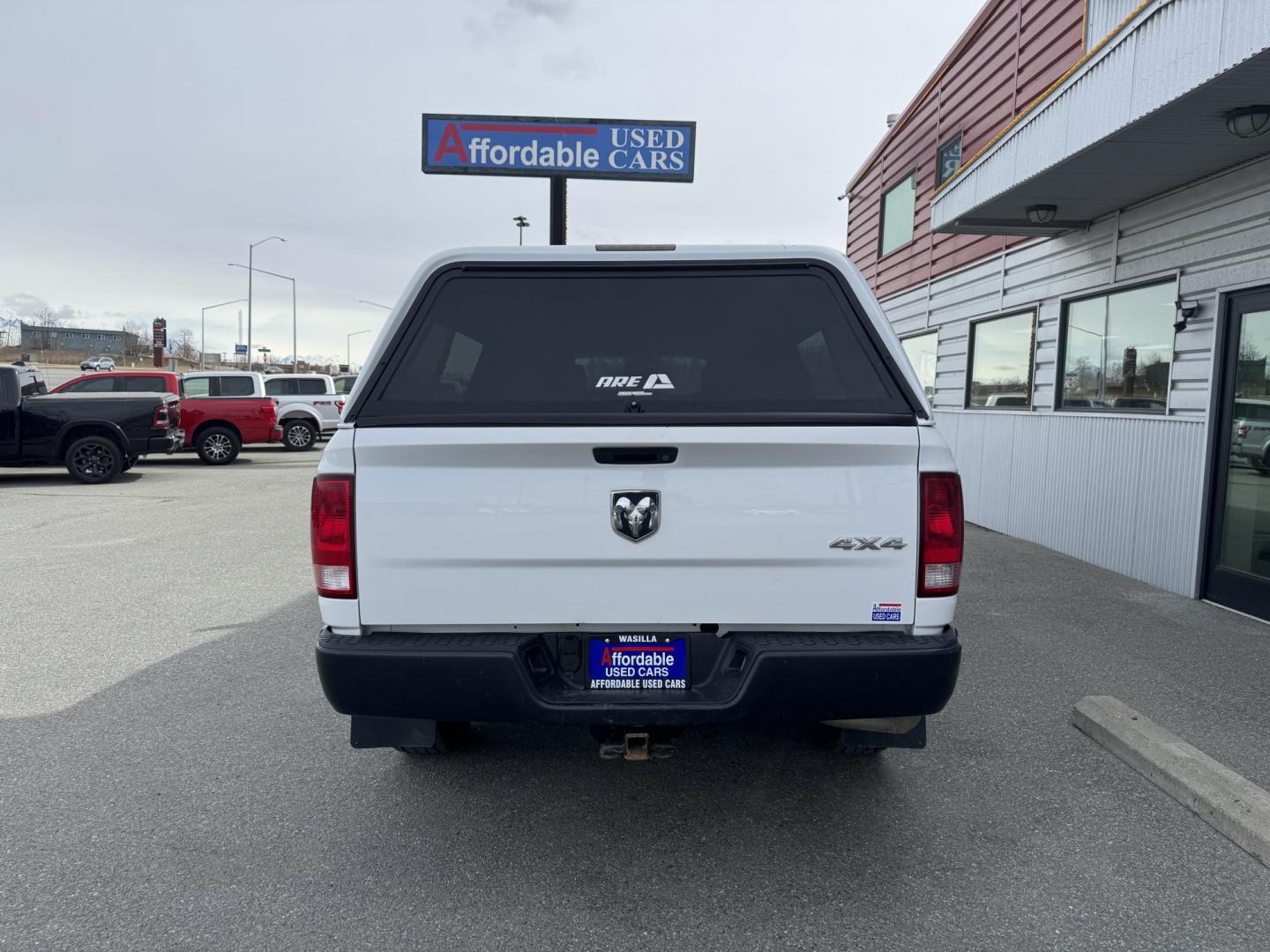 2016 WHITE RAM 1500 Tradesman Quad Cab 4WD (1C6RR7FT9GS) with an 5.7L V8 OHV 16V engine, 6A transmission, located at 1960 Industrial Drive, Wasilla, 99654, (907) 274-2277, 61.573475, -149.400146 - Photo#4