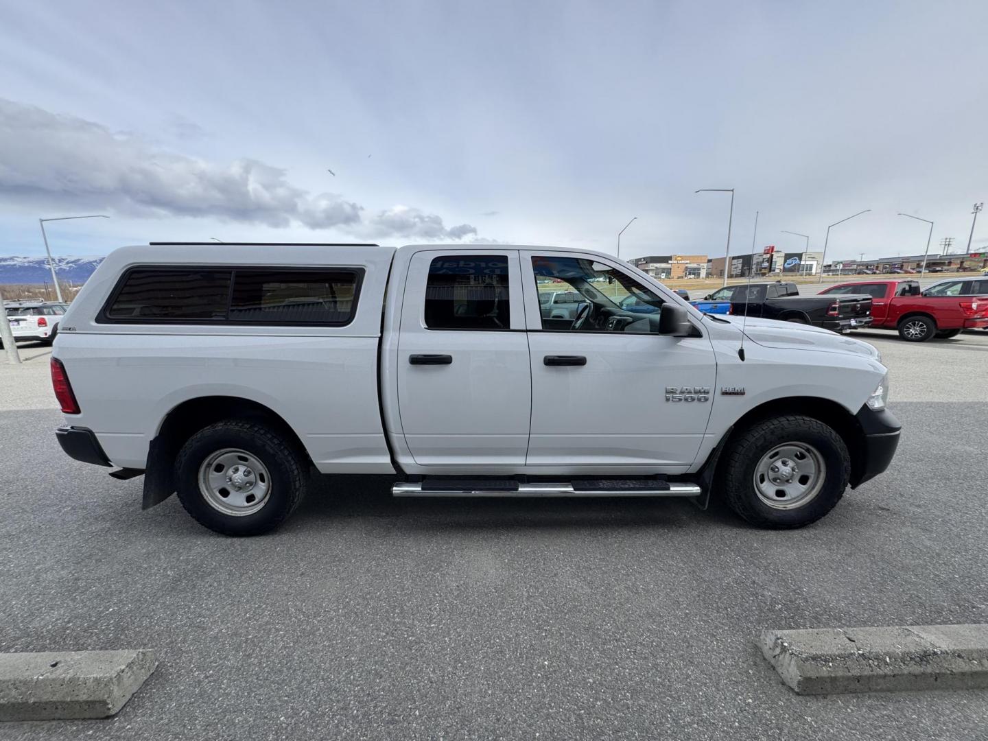 2016 WHITE RAM 1500 Tradesman Quad Cab 4WD (1C6RR7FT9GS) with an 5.7L V8 OHV 16V engine, 6A transmission, located at 1960 Industrial Drive, Wasilla, 99654, (907) 274-2277, 61.573475, -149.400146 - Photo#5