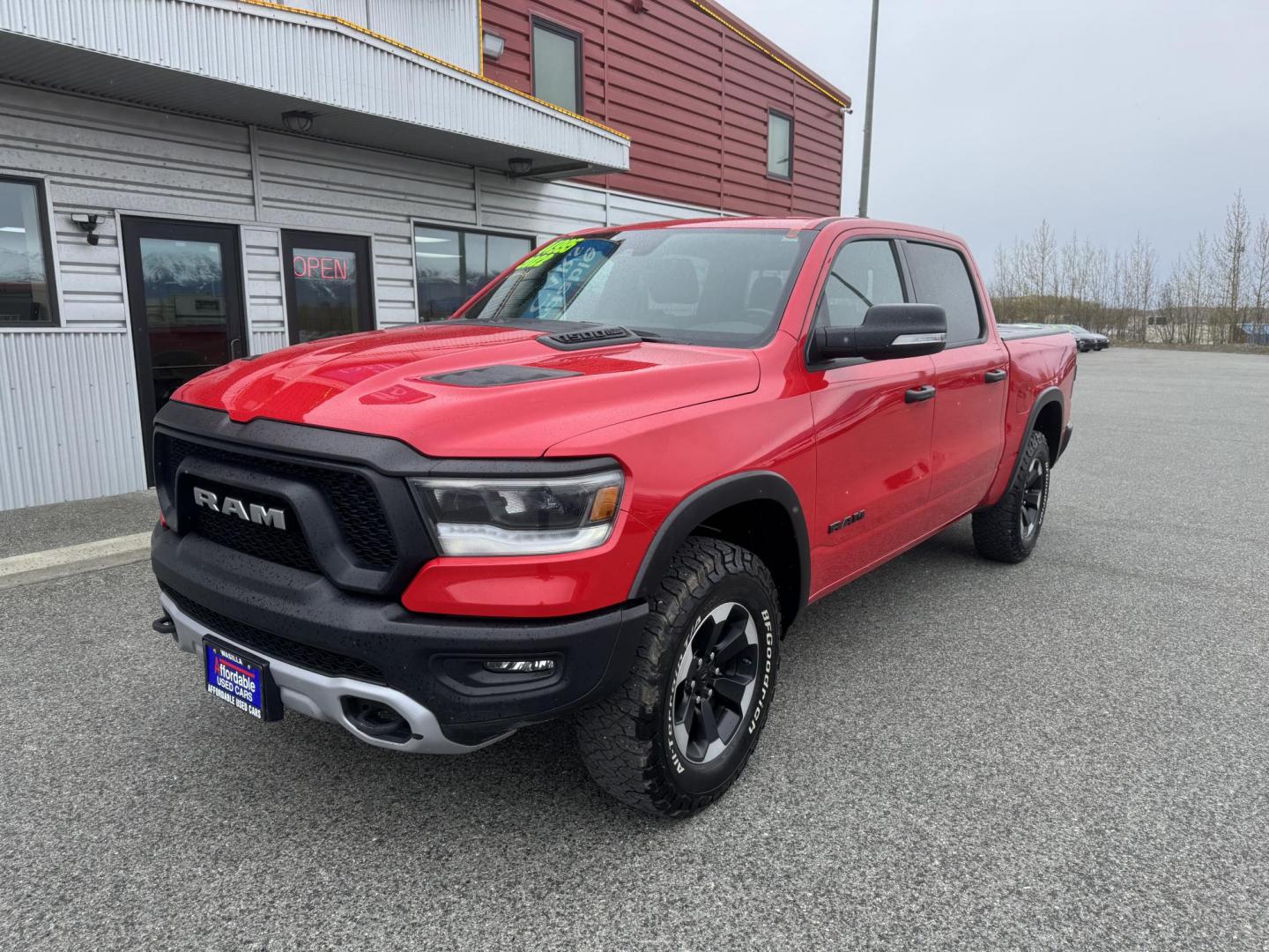 2022 RED RAM 1500 Rebel Crew Cab SB 4WD (1C6SRFLT6NN) with an 5.7L V8 OHV 16V engine, 8A transmission, located at 1960 Industrial Drive, Wasilla, 99654, (907) 274-2277, 61.573475, -149.400146 - Photo#1