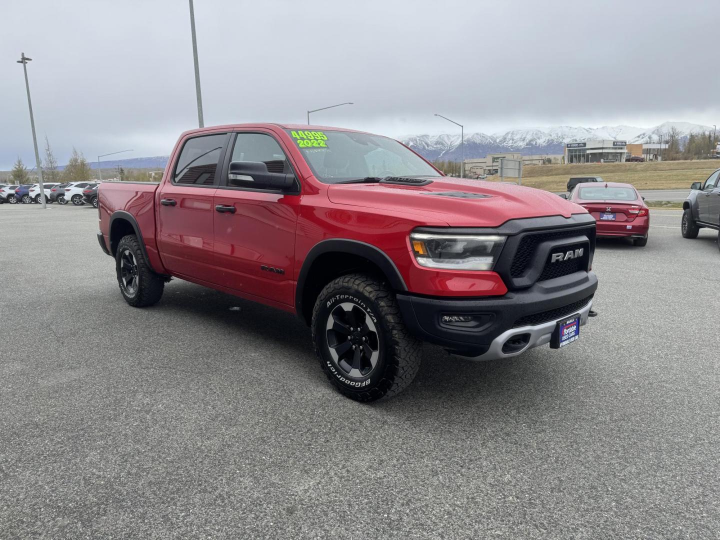 2022 RED RAM 1500 Rebel Crew Cab SB 4WD (1C6SRFLT6NN) with an 5.7L V8 OHV 16V engine, 8A transmission, located at 1960 Industrial Drive, Wasilla, 99654, (907) 274-2277, 61.573475, -149.400146 - Photo#7