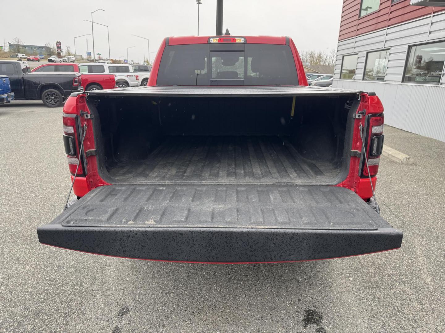 2022 RED RAM 1500 Rebel Crew Cab SB 4WD (1C6SRFLT6NN) with an 5.7L V8 OHV 16V engine, 8A transmission, located at 1960 Industrial Drive, Wasilla, 99654, (907) 274-2277, 61.573475, -149.400146 - Photo#18