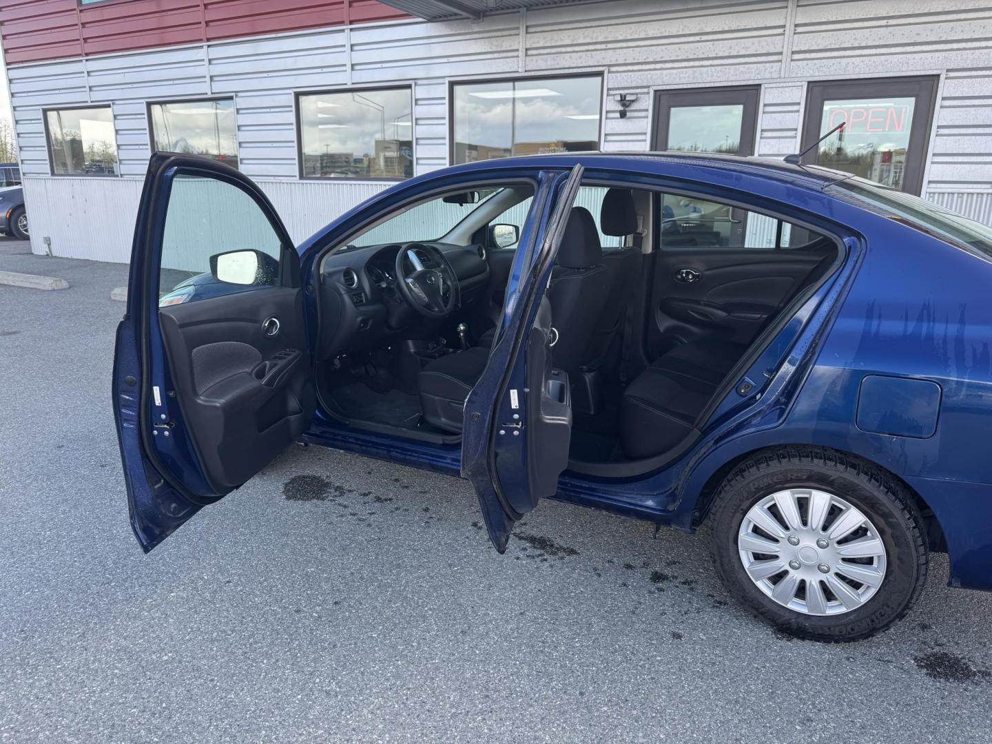 2019 BLUE Nissan Versa 1.6 SV Sedan (3N1CN7AP3KL) with an 1.6L L4 DOHC 16V engine, CVT transmission, located at 1960 Industrial Drive, Wasilla, 99654, (907) 274-2277, 61.573475, -149.400146 - Photo#7