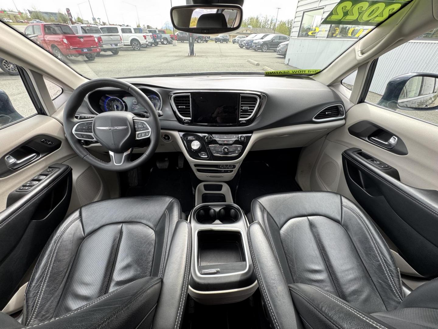 2022 GRAY Chrysler Pacifica Touring-L (2C4RC1BGXNR) with an 3.6L V6 DOHC 24V engine, 9A transmission, located at 1960 Industrial Drive, Wasilla, 99654, (907) 274-2277, 61.573475, -149.400146 - Photo#7