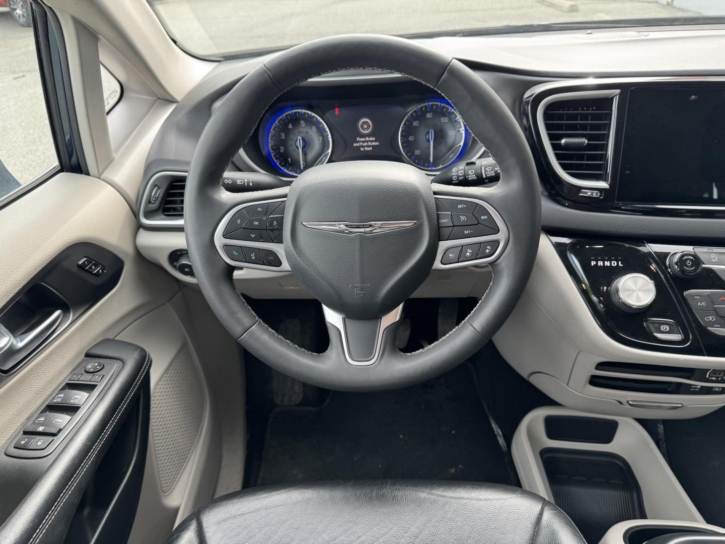 2022 GRAY Chrysler Pacifica Touring-L (2C4RC1BGXNR) with an 3.6L V6 DOHC 24V engine, 9A transmission, located at 1960 Industrial Drive, Wasilla, 99654, (907) 274-2277, 61.573475, -149.400146 - Photo#8