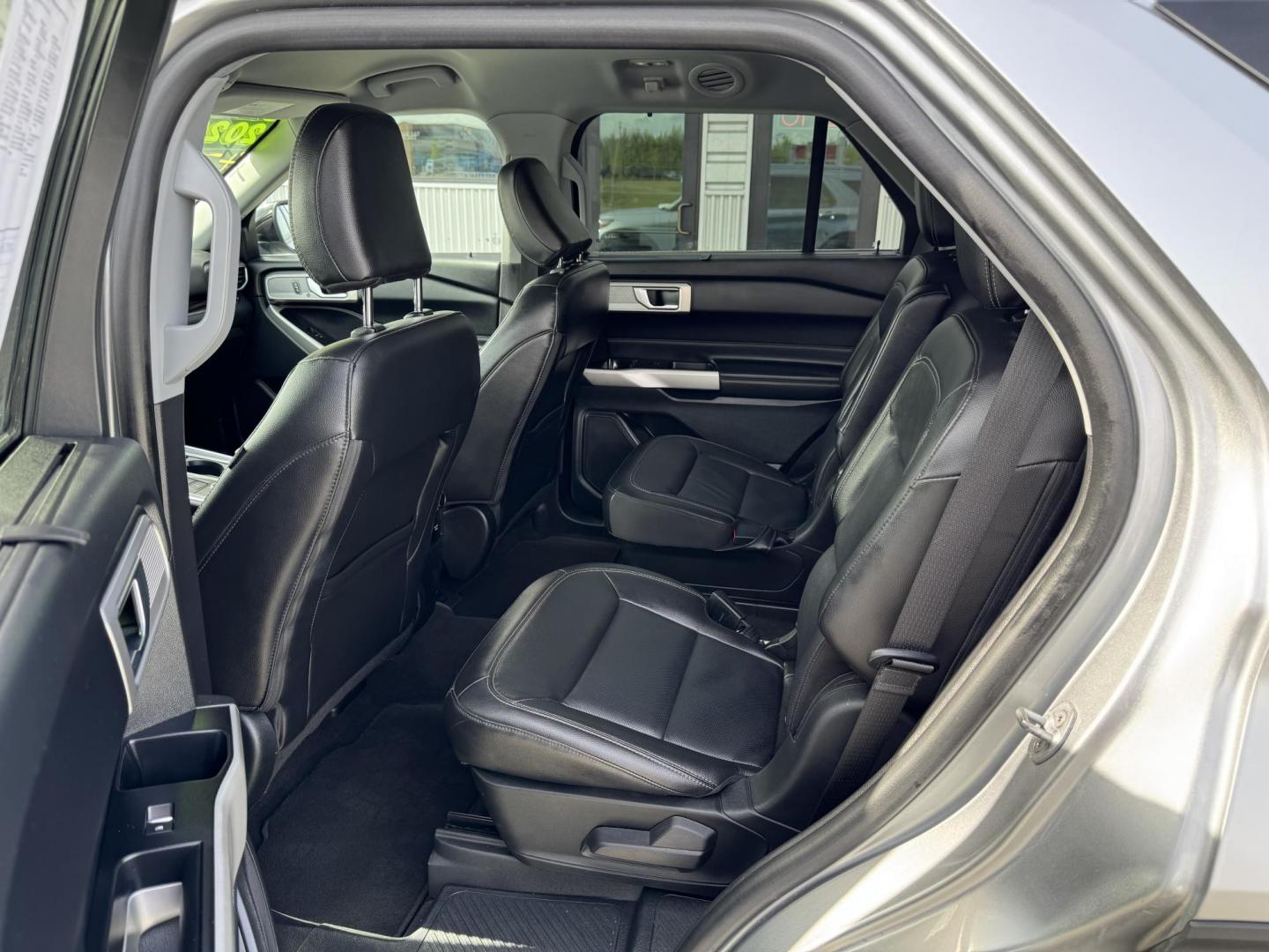 2022 SILVER FORD EXPLORER LIMITED (1FMSK8FH0NG) with an 2.3L engine, Automatic transmission, located at 1960 Industrial Drive, Wasilla, 99654, (907) 274-2277, 61.573475, -149.400146 - Photo#12