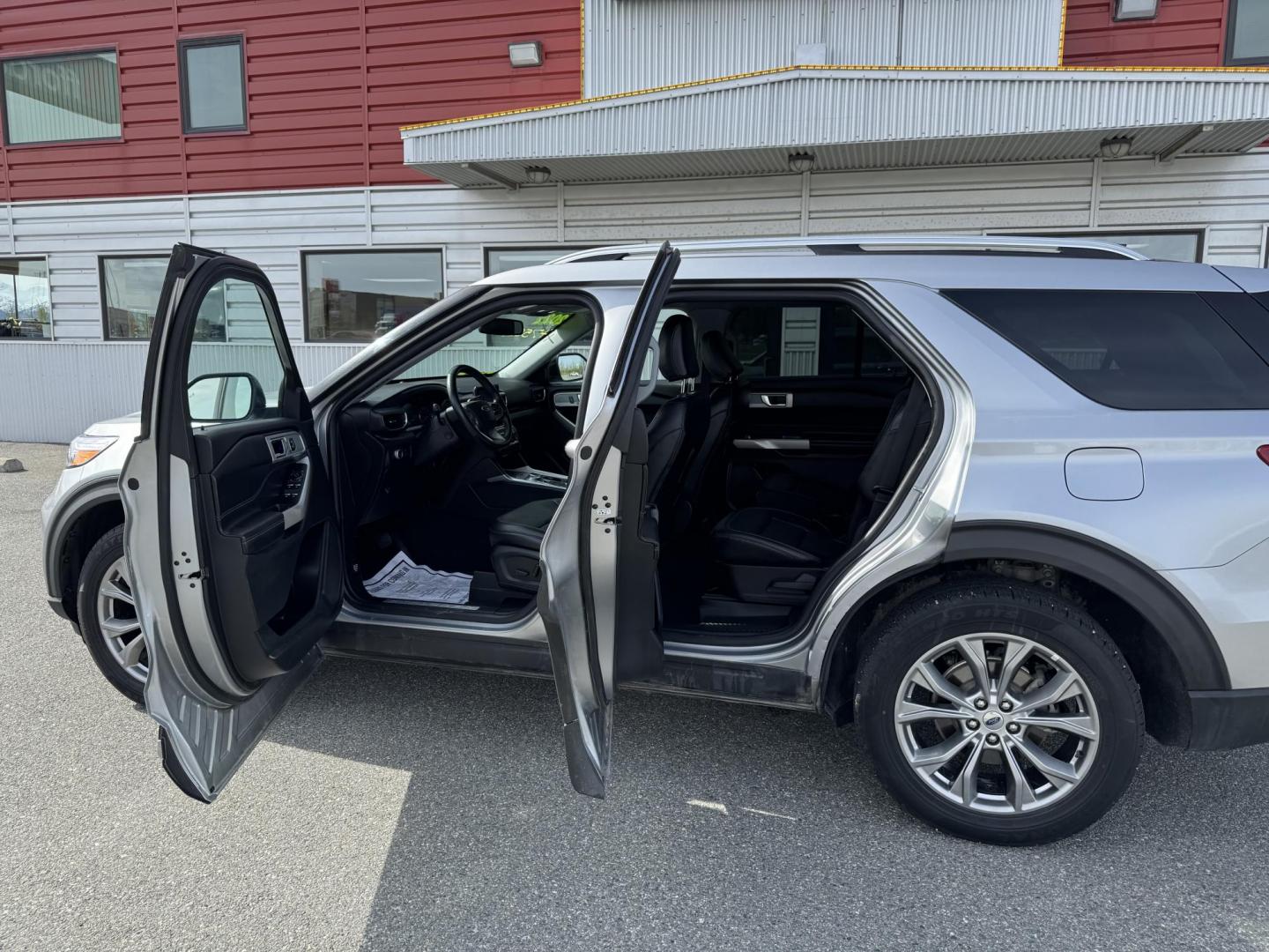 2022 SILVER FORD EXPLORER LIMITED (1FMSK8FH0NG) with an 2.3L engine, Automatic transmission, located at 1960 Industrial Drive, Wasilla, 99654, (907) 274-2277, 61.573475, -149.400146 - Photo#14