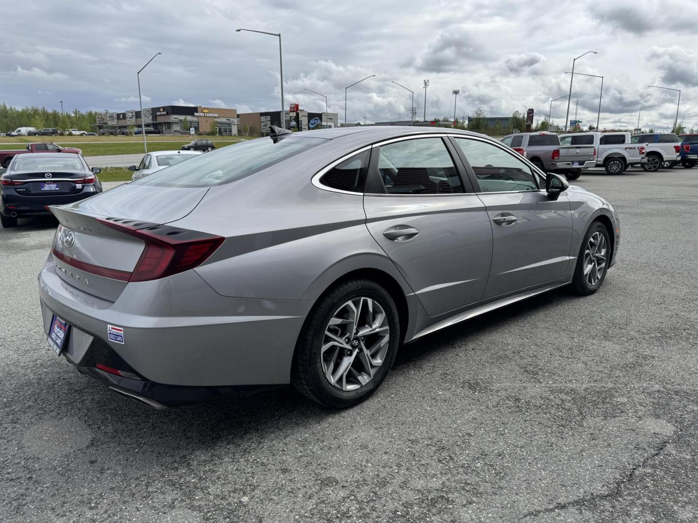 2023 SILVER HYUNDAI SONATA SEL (KMHL64JA6PA) with an 2.5L engine, Automatic transmission, located at 1960 Industrial Drive, Wasilla, 99654, (907) 274-2277, 61.573475, -149.400146 - Photo#3