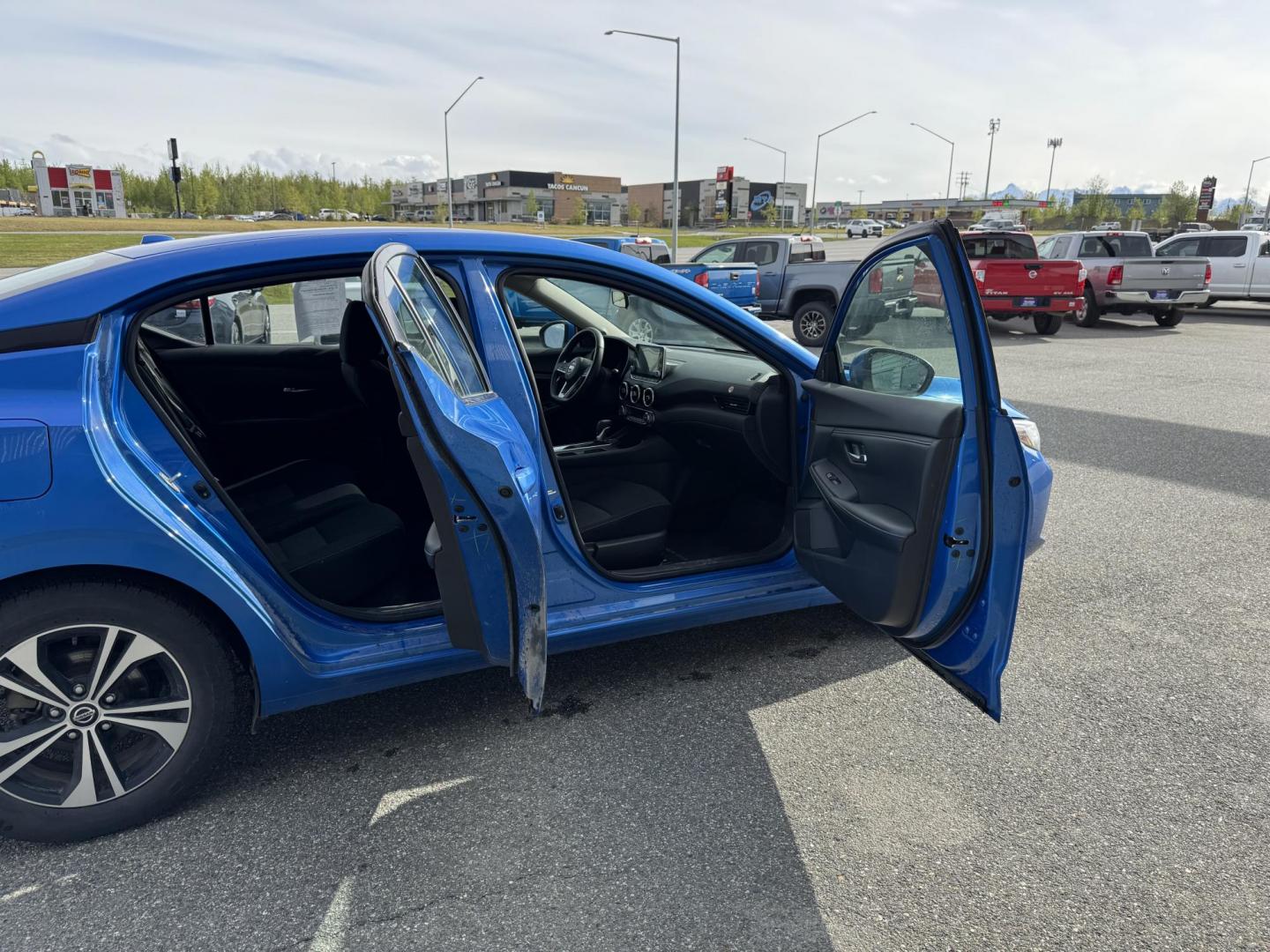 2021 BLUE NISSAN SENTRA SV (3N1AB8CV4MY) with an 2.0L engine, Continuously Variable transmission, located at 1960 Industrial Drive, Wasilla, 99654, (907) 274-2277, 61.573475, -149.400146 - Photo#18
