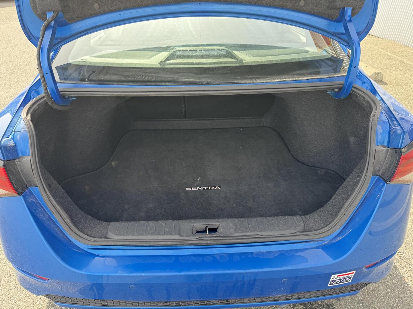 2021 BLUE NISSAN SENTRA SV (3N1AB8CV4MY) with an 2.0L engine, Continuously Variable transmission, located at 1960 Industrial Drive, Wasilla, 99654, (907) 274-2277, 61.573475, -149.400146 - Photo#15