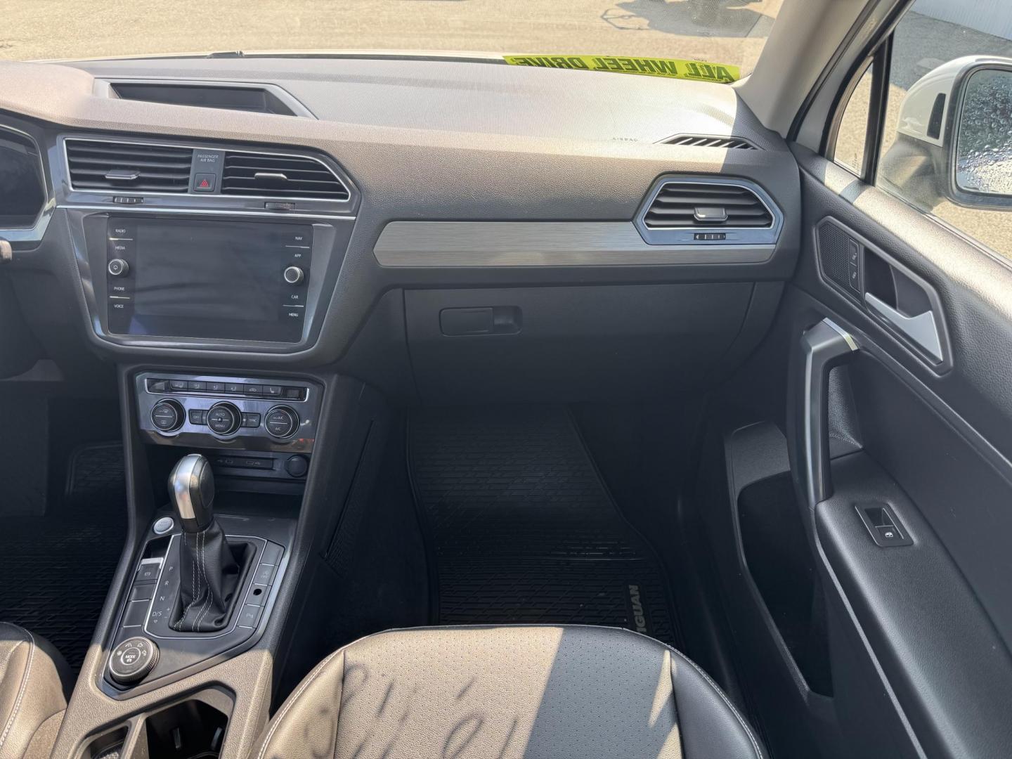 2021 WHITE VOLKSWAGEN TIGUAN SE (3VV2B7AX5MM) with an 2.0L engine, Automatic transmission, located at 1960 Industrial Drive, Wasilla, 99654, (907) 274-2277, 61.573475, -149.400146 - Photo#11