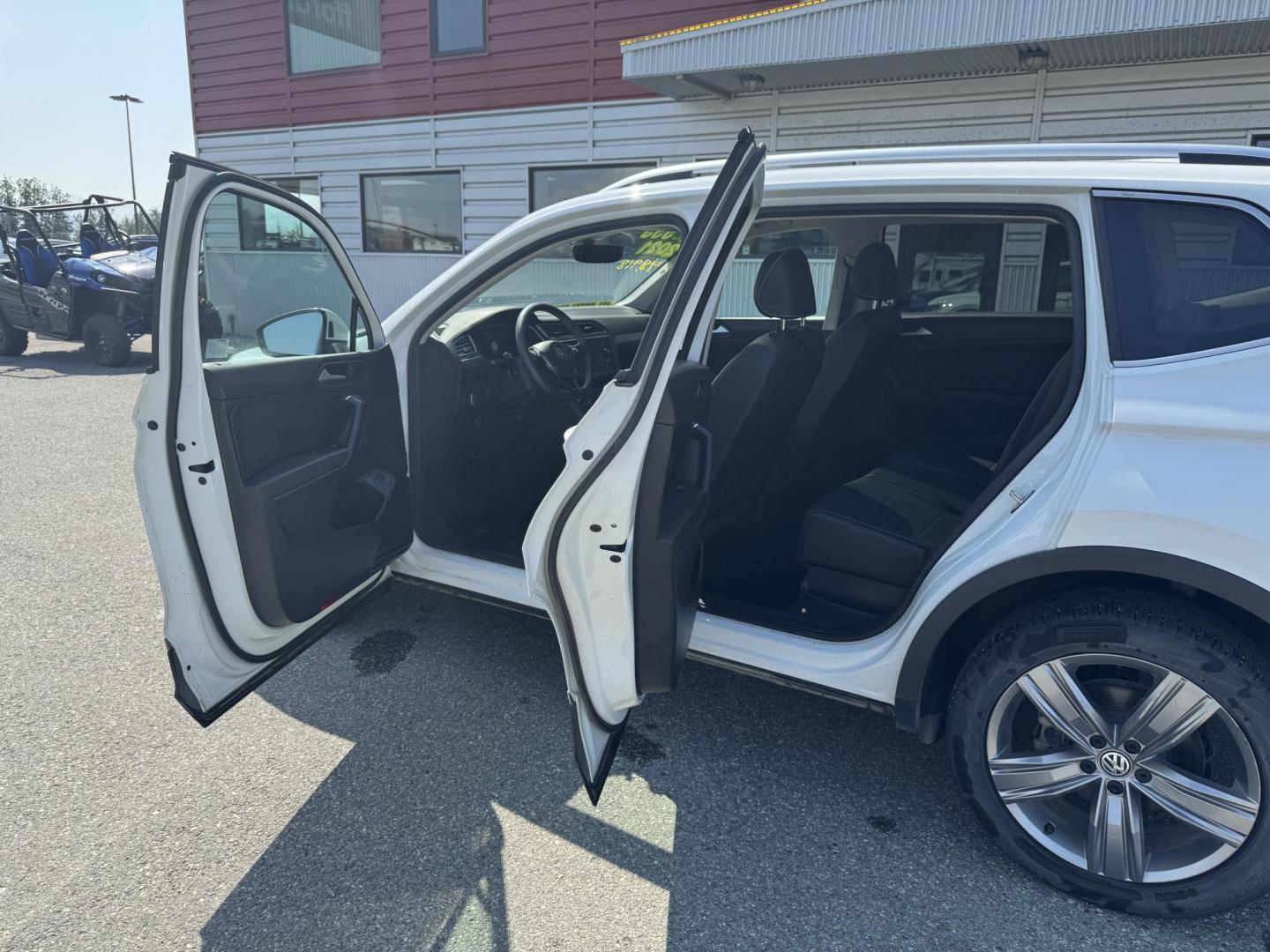 2021 WHITE VOLKSWAGEN TIGUAN SE (3VV2B7AX5MM) with an 2.0L engine, Automatic transmission, located at 1960 Industrial Drive, Wasilla, 99654, (907) 274-2277, 61.573475, -149.400146 - Photo#14