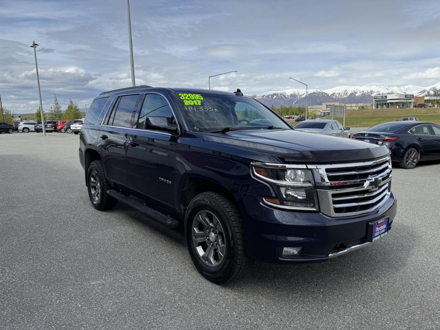 2017 BLUE Chevrolet Tahoe LT Z71 4WD (1GNSKBKC1HR) with an 5.3L V8 OHV 16V engine, 6A transmission, located at 1960 Industrial Drive, Wasilla, 99654, (907) 274-2277, 61.573475, -149.400146 - Photo#5