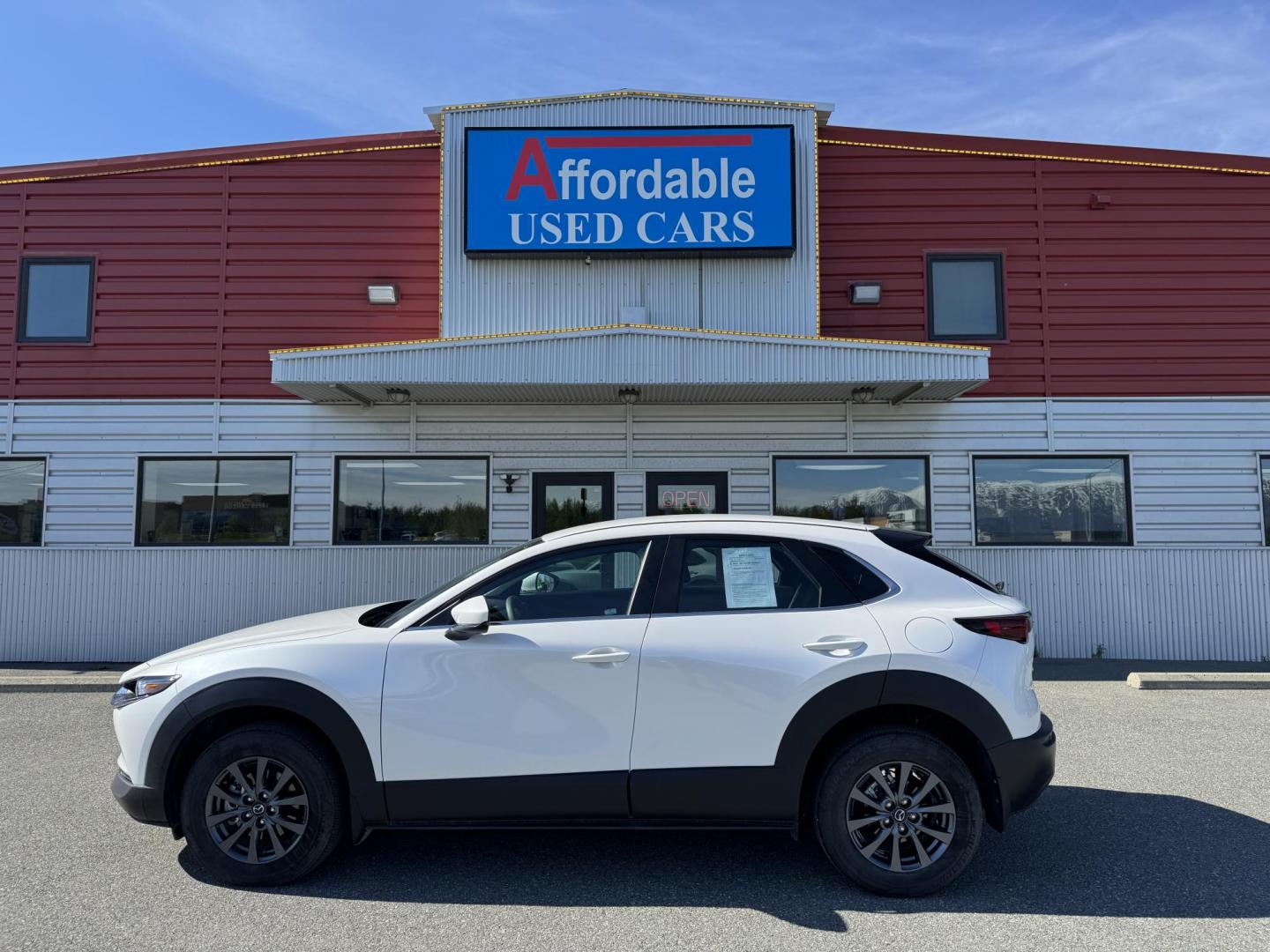 2024 WHITE Mazda CX-30 2.5 S (3MVDMBAM8RM) with an 2.5L L4 DOHC 16V engine, 6A transmission, located at 1960 Industrial Drive, Wasilla, 99654, (907) 274-2277, 61.573475, -149.400146 - Photo#0