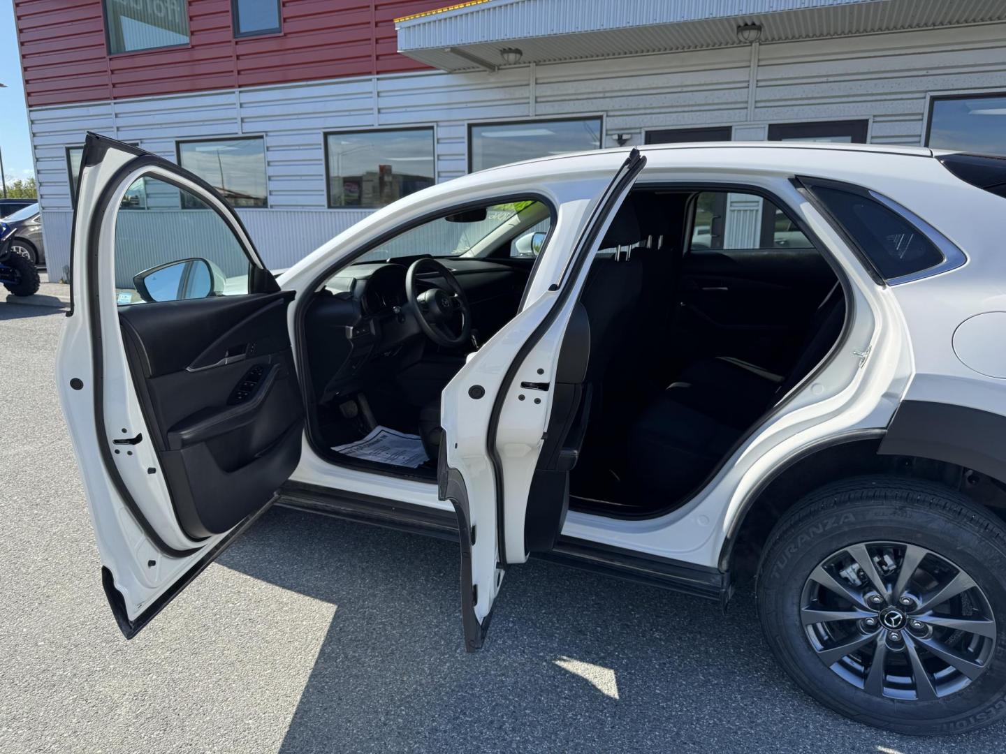 2024 WHITE Mazda CX-30 2.5 S (3MVDMBAM8RM) with an 2.5L L4 DOHC 16V engine, 6A transmission, located at 1960 Industrial Drive, Wasilla, 99654, (907) 274-2277, 61.573475, -149.400146 - Photo#14