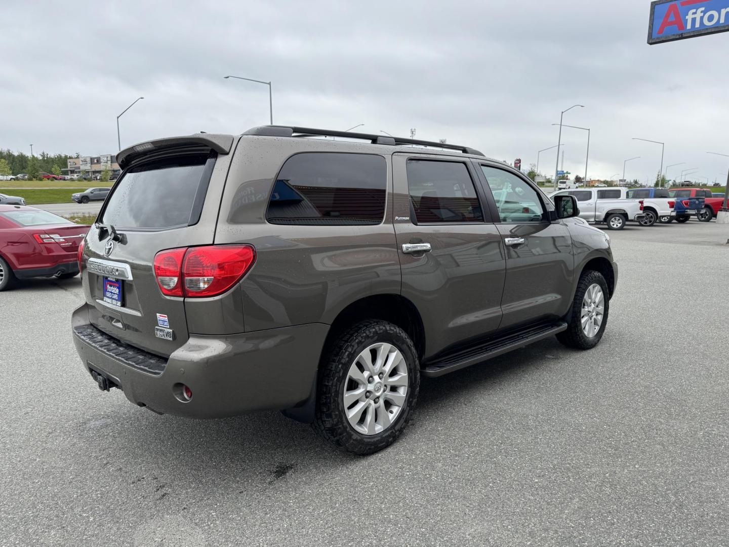 2017 GREEN TOYOTA SEQUOIA PLATINUM (5TDDY5G14HS) with an 5.7L engine, Automatic transmission, located at 1960 Industrial Drive, Wasilla, 99654, (907) 274-2277, 61.573475, -149.400146 - Photo#3