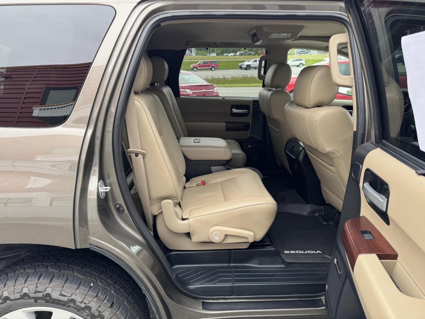2017 GREEN TOYOTA SEQUOIA PLATINUM (5TDDY5G14HS) with an 5.7L engine, Automatic transmission, located at 1960 Industrial Drive, Wasilla, 99654, (907) 274-2277, 61.573475, -149.400146 - Photo#15