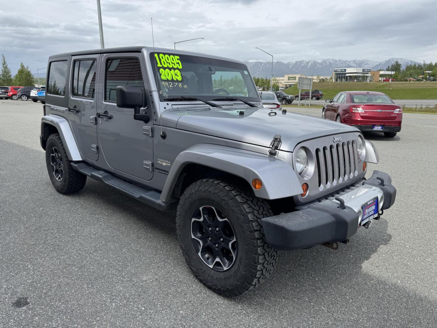 2013 SILVER Jeep Wrangler Unlimited Sahara 4WD (1C4HJWEG5DL) with an 3.6L V6 DOHC 24V FFV engine, Automatic transmission, located at 1960 Industrial Drive, Wasilla, 99654, (907) 274-2277, 61.573475, -149.400146 - Photo#5