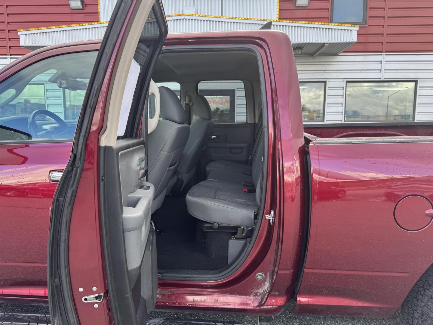 2018 RED RAM 1500 Big Horn Quad Cab 4WD (1C6RR7GTXJS) with an 5.7L V8 OHV 16V engine, 8A transmission, located at 1960 Industrial Drive, Wasilla, 99654, (907) 274-2277, 61.573475, -149.400146 - Photo#12