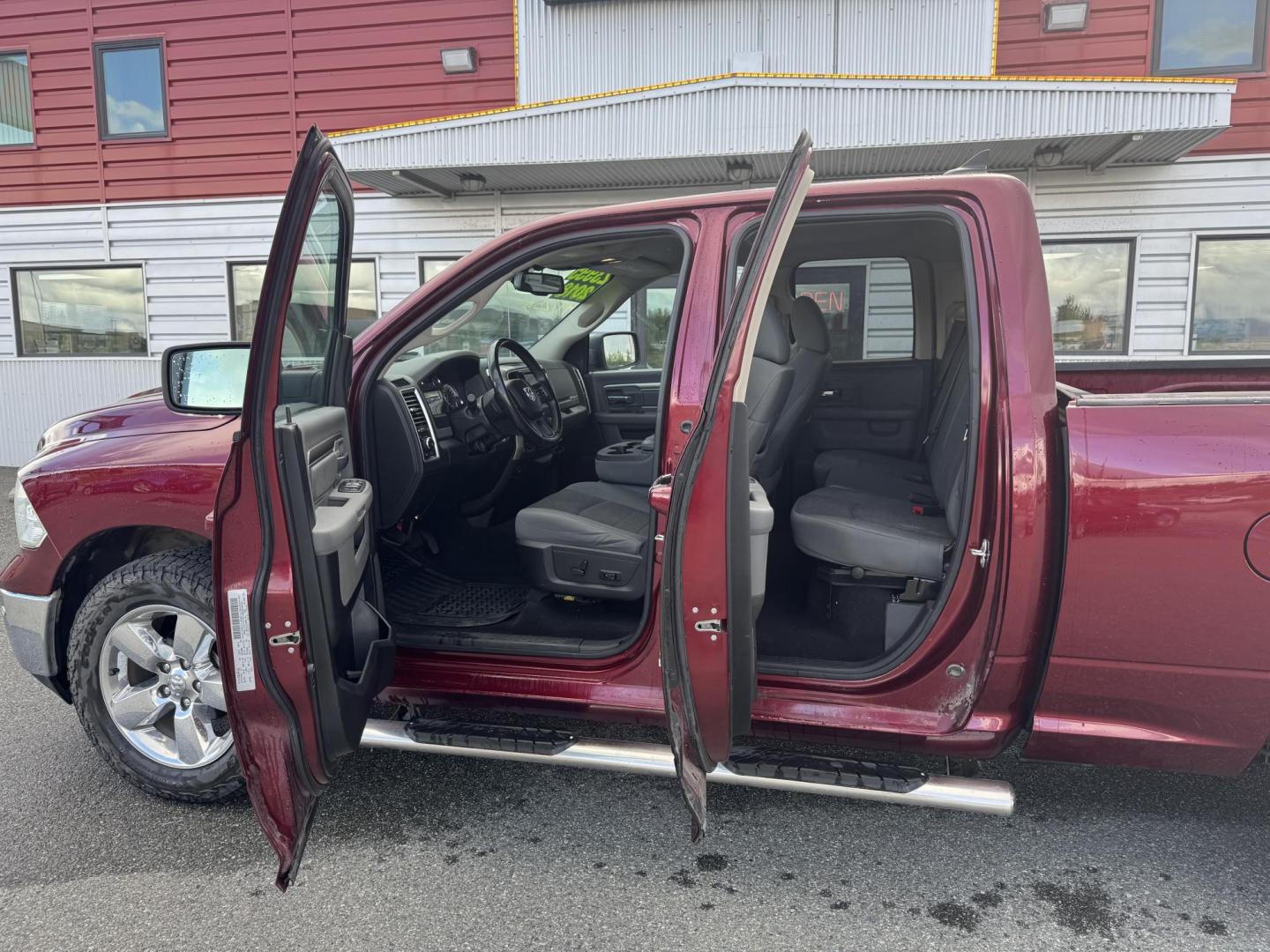 2018 RED RAM 1500 Big Horn Quad Cab 4WD (1C6RR7GTXJS) with an 5.7L V8 OHV 16V engine, 8A transmission, located at 1960 Industrial Drive, Wasilla, 99654, (907) 274-2277, 61.573475, -149.400146 - Photo#14