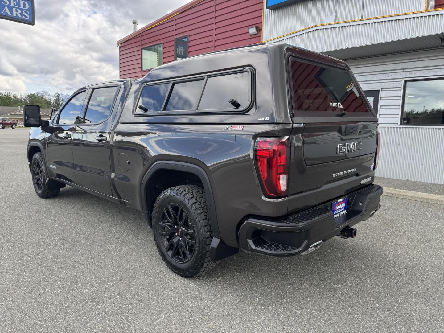 2021 BLACK GMC Sierra 1500 Elevation Crew Cab 4WD (3GTU9CET7MG) with an 3.0L L6 DOHC 24V DIESEL engine, 6A transmission, located at 1960 Industrial Drive, Wasilla, 99654, (907) 274-2277, 61.573475, -149.400146 - Photo#1