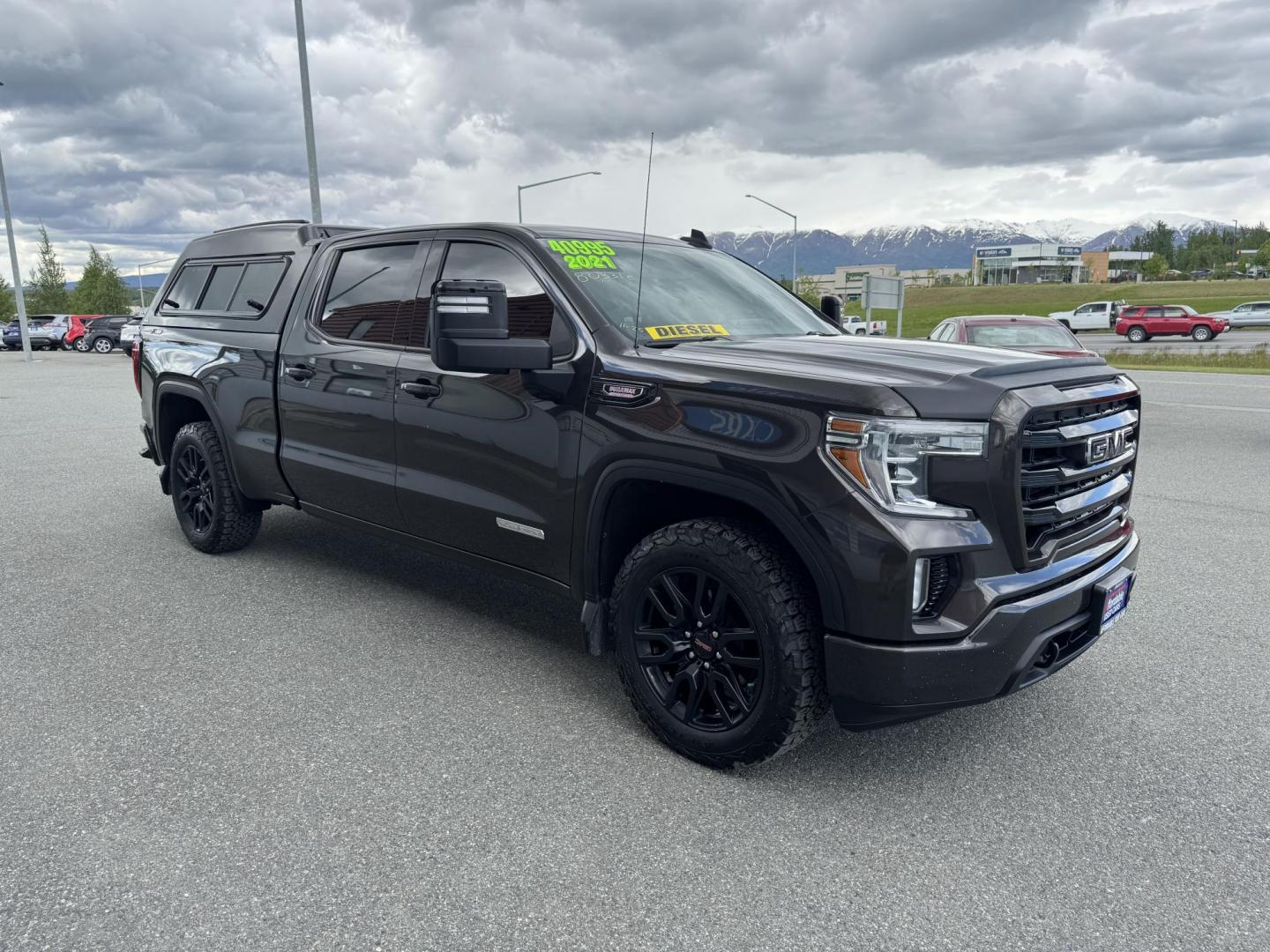 2021 BLACK GMC Sierra 1500 Elevation Crew Cab 4WD (3GTU9CET7MG) with an 3.0L L6 DOHC 24V DIESEL engine, 6A transmission, located at 1960 Industrial Drive, Wasilla, 99654, (907) 274-2277, 61.573475, -149.400146 - Photo#5