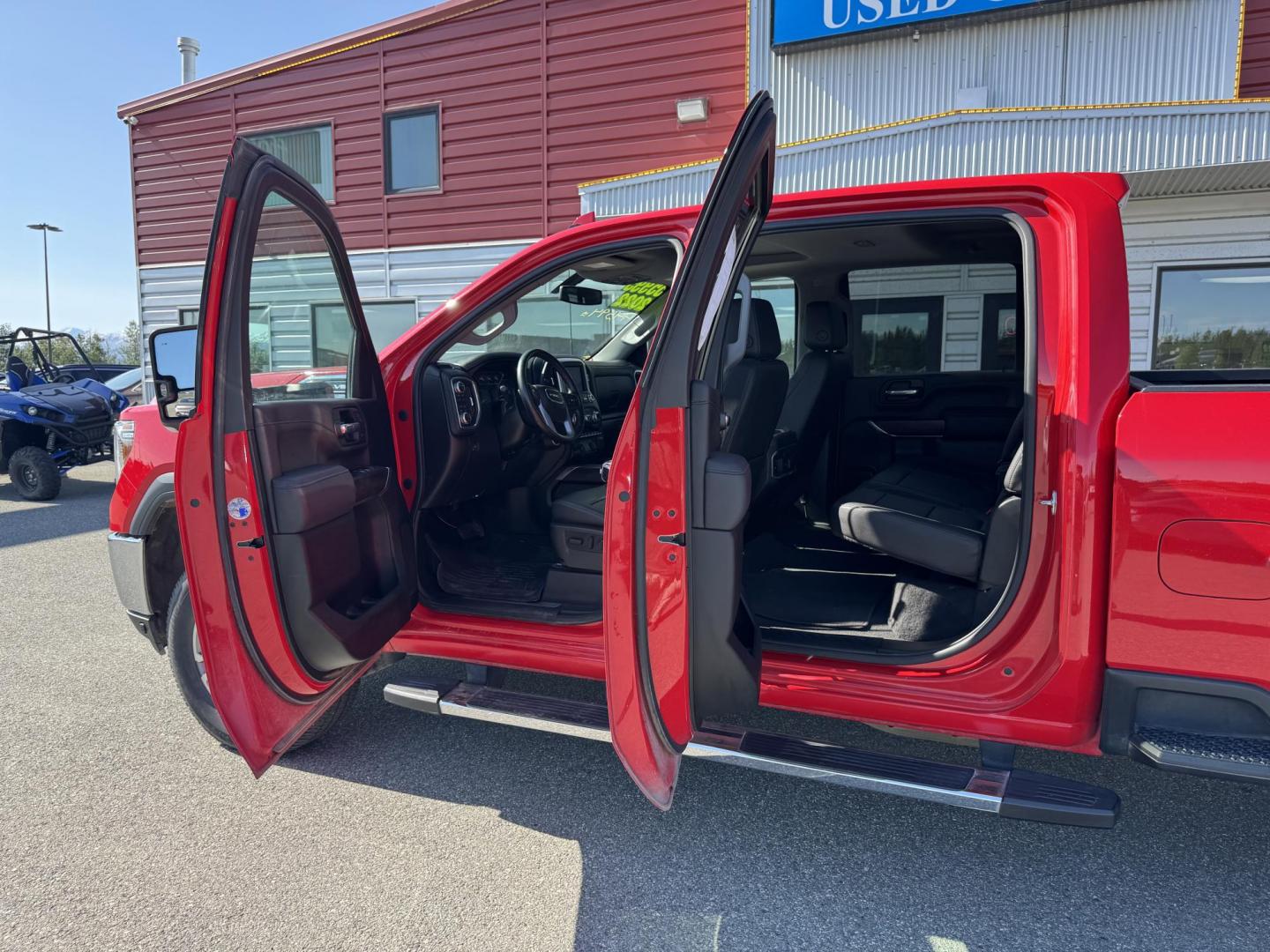 2022 RED GMC SIERRA 2500 SLT (1GT49NE76NF) with an 6.6L engine, Automatic transmission, located at 1960 Industrial Drive, Wasilla, 99654, (907) 274-2277, 61.573475, -149.400146 - Photo#14
