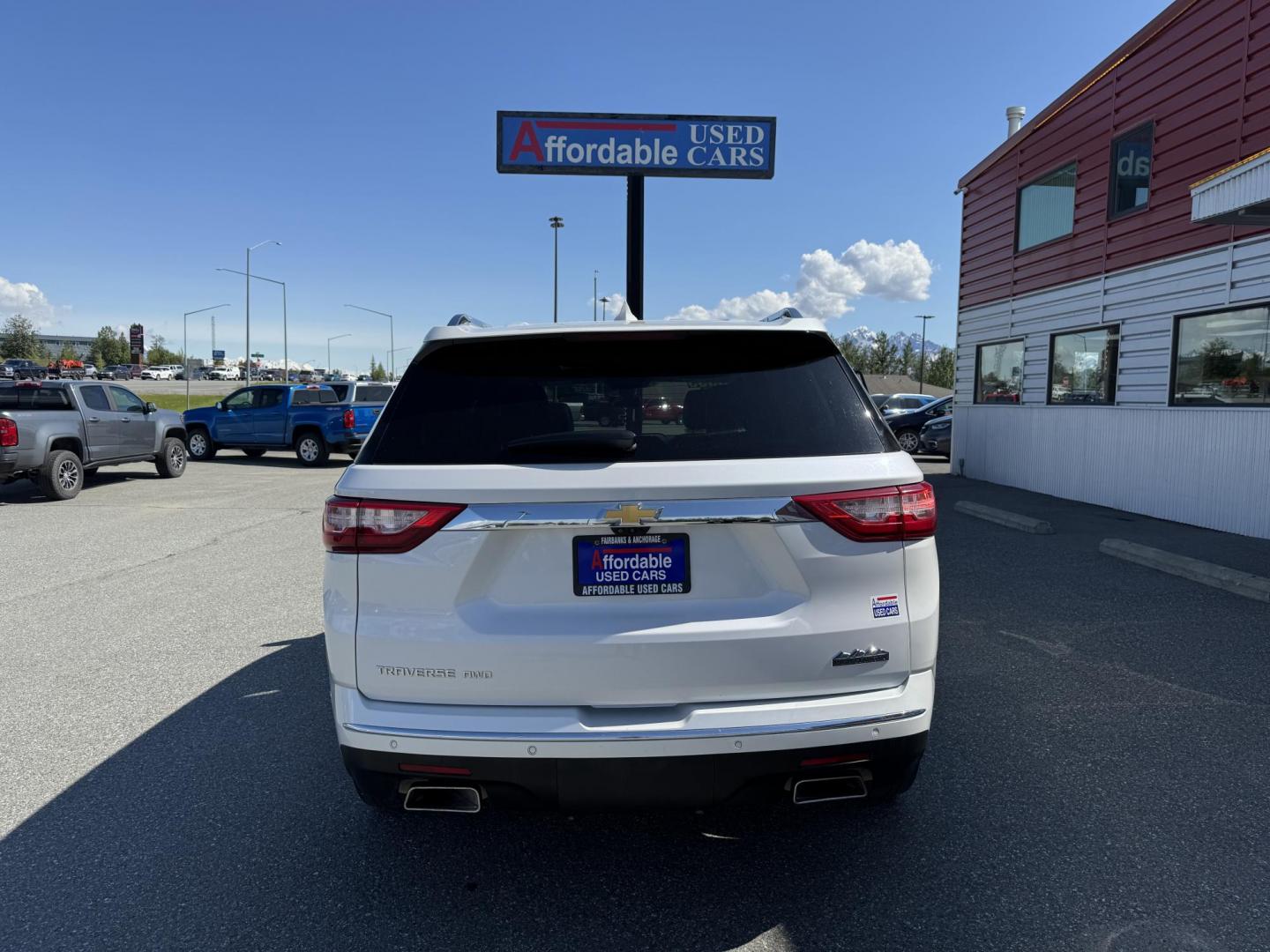 2021 WHITE Chevrolet Traverse High Country AWD (1GNEVNKW3MJ) with an 3.6L V6 DOHC 24V engine, 9A transmission, located at 1960 Industrial Drive, Wasilla, 99654, (907) 274-2277, 61.573475, -149.400146 - Photo#2