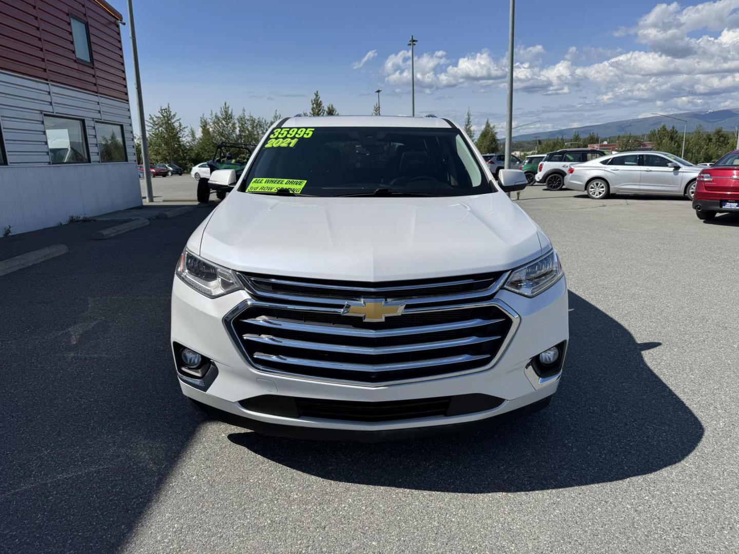 2021 WHITE Chevrolet Traverse High Country AWD (1GNEVNKW3MJ) with an 3.6L V6 DOHC 24V engine, 9A transmission, located at 1960 Industrial Drive, Wasilla, 99654, (907) 274-2277, 61.573475, -149.400146 - Photo#6