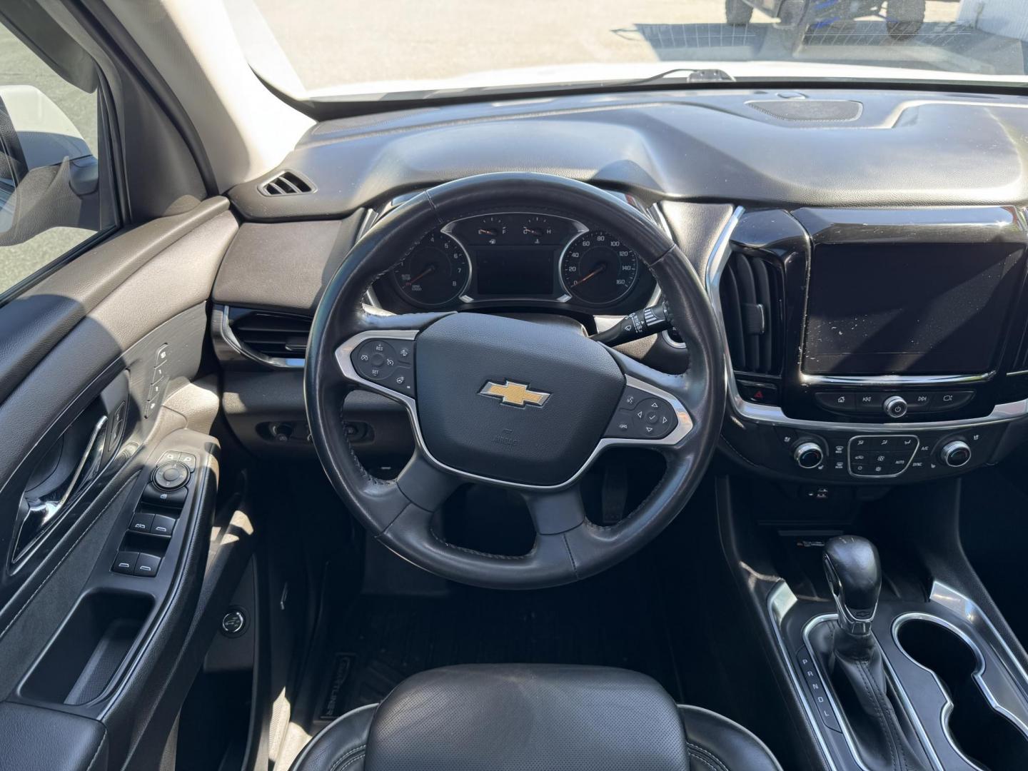 2021 WHITE Chevrolet Traverse High Country AWD (1GNEVNKW3MJ) with an 3.6L V6 DOHC 24V engine, 9A transmission, located at 1960 Industrial Drive, Wasilla, 99654, (907) 274-2277, 61.573475, -149.400146 - Photo#9