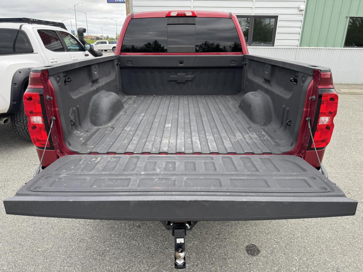 2018 RED Chevrolet Silverado 2500HD High Country Crew Cab 4WD (1GC1KXEG5JF) with an 6.0L V8 OHV 16V FFV engine, 6A transmission, located at 1960 Industrial Drive, Wasilla, 99654, (907) 274-2277, 61.573475, -149.400146 - Photo#8