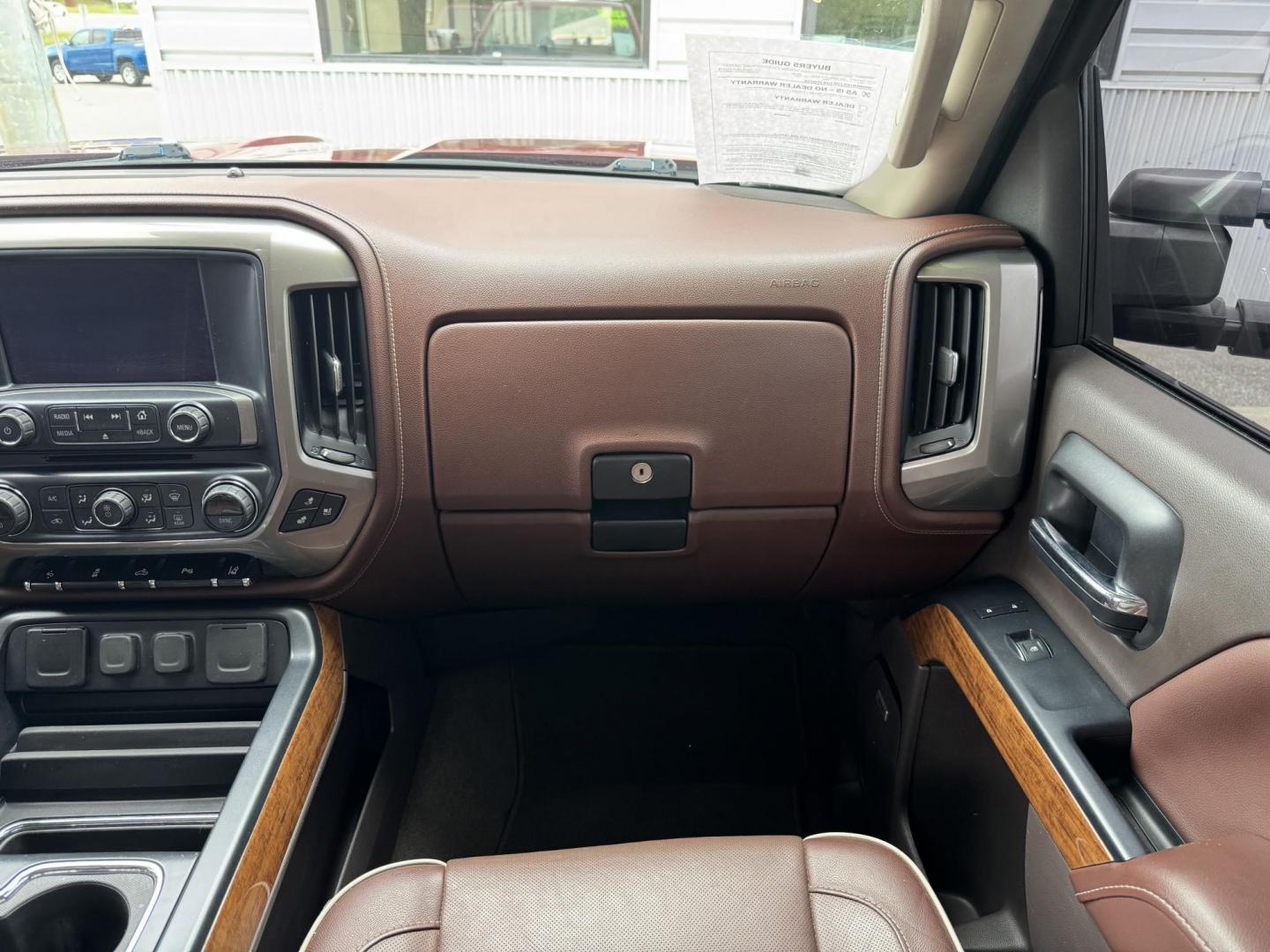 2018 RED Chevrolet Silverado 2500HD High Country Crew Cab 4WD (1GC1KXEG5JF) with an 6.0L V8 OHV 16V FFV engine, 6A transmission, located at 1960 Industrial Drive, Wasilla, 99654, (907) 274-2277, 61.573475, -149.400146 - Photo#12