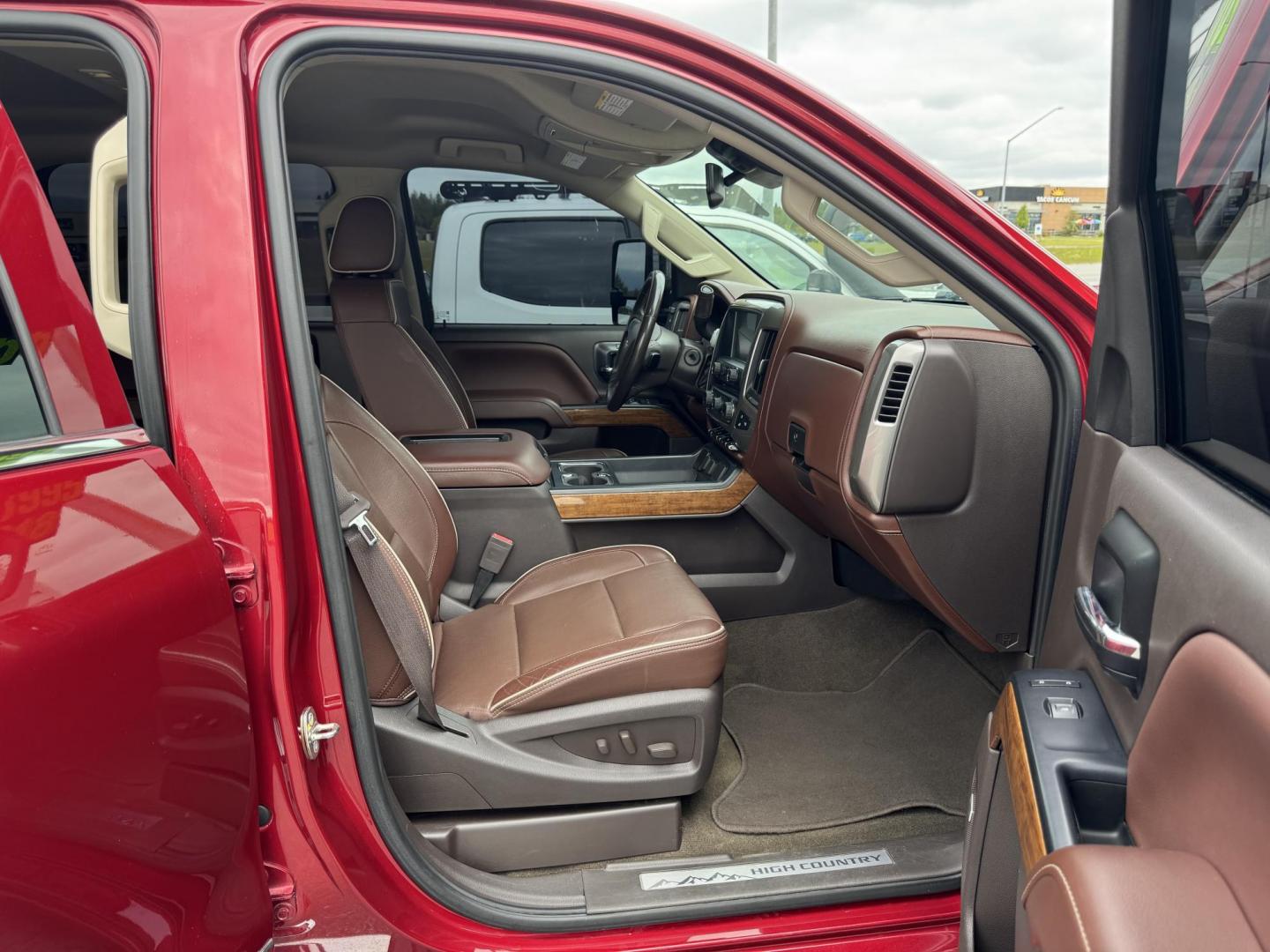 2018 RED Chevrolet Silverado 2500HD High Country Crew Cab 4WD (1GC1KXEG5JF) with an 6.0L V8 OHV 16V FFV engine, 6A transmission, located at 1960 Industrial Drive, Wasilla, 99654, (907) 274-2277, 61.573475, -149.400146 - Photo#14
