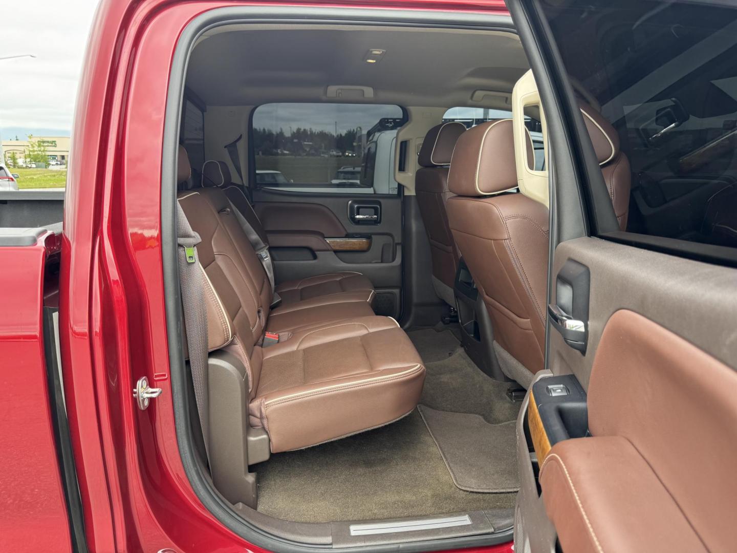 2018 RED Chevrolet Silverado 2500HD High Country Crew Cab 4WD (1GC1KXEG5JF) with an 6.0L V8 OHV 16V FFV engine, 6A transmission, located at 1960 Industrial Drive, Wasilla, 99654, (907) 274-2277, 61.573475, -149.400146 - Photo#13