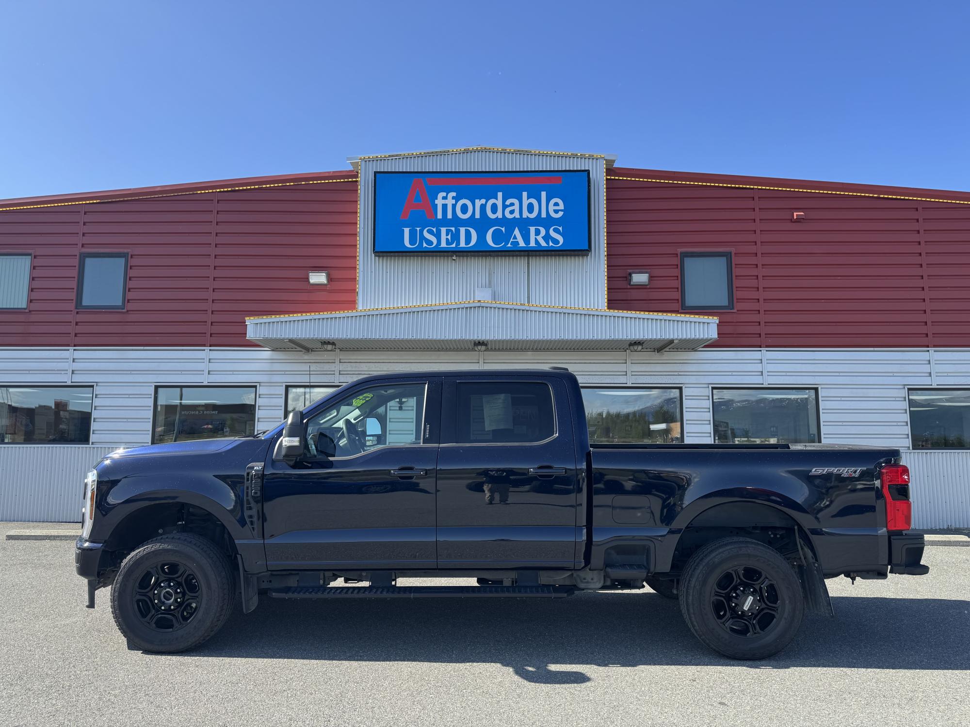 photo of 2024 Ford F-250 SD XLT Crew Cab 4WD