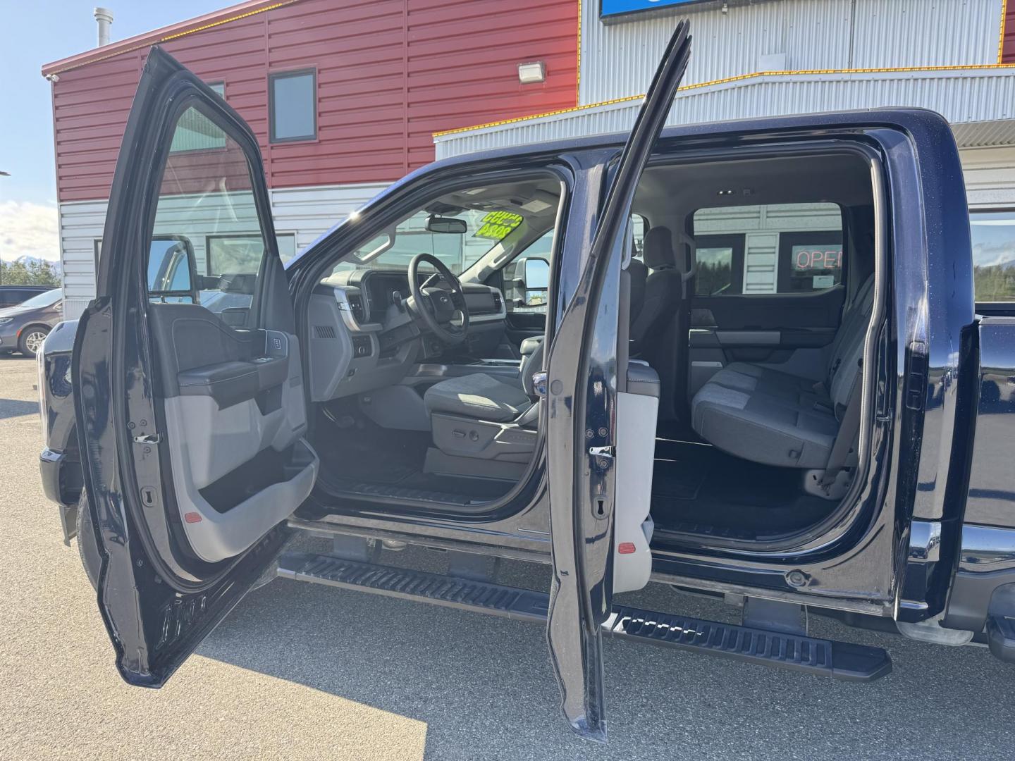 2024 BLUE Ford F-250 SD XLT Crew Cab 4WD (1FT8W2BN0RE) with an 7.3L V8 OHV 16V engine, 6A transmission, located at 1960 Industrial Drive, Wasilla, 99654, (907) 274-2277, 61.573475, -149.400146 - Photo#14