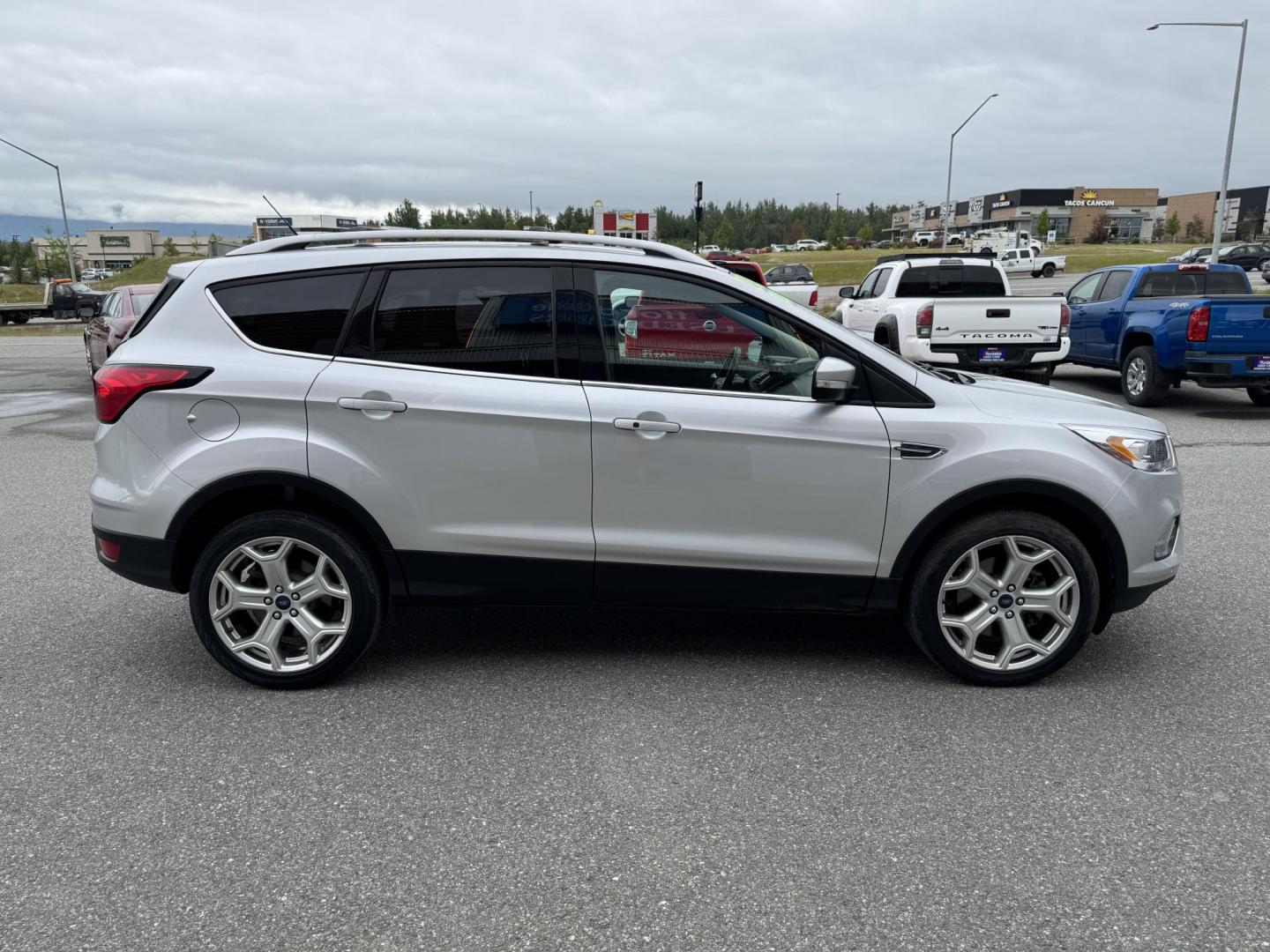 2019 SILVER Ford Escape Titanium 4WD (1FMCU9J95KU) with an 2.0L L4 DOHC 16V engine, 6A transmission, located at 1960 Industrial Drive, Wasilla, 99654, (907) 274-2277, 61.573475, -149.400146 - Photo#4