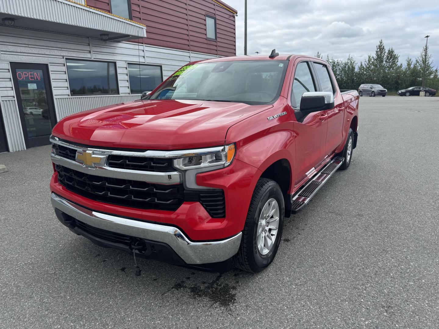 2023 RED Chevrolet Silverado 1500 LT Crew Cab 4WD (1GCUDDED4PZ) with an 5.3L V8 OHV 16V engine, 6A transmission, located at 1960 Industrial Drive, Wasilla, 99654, (907) 274-2277, 61.573475, -149.400146 - Photo#7