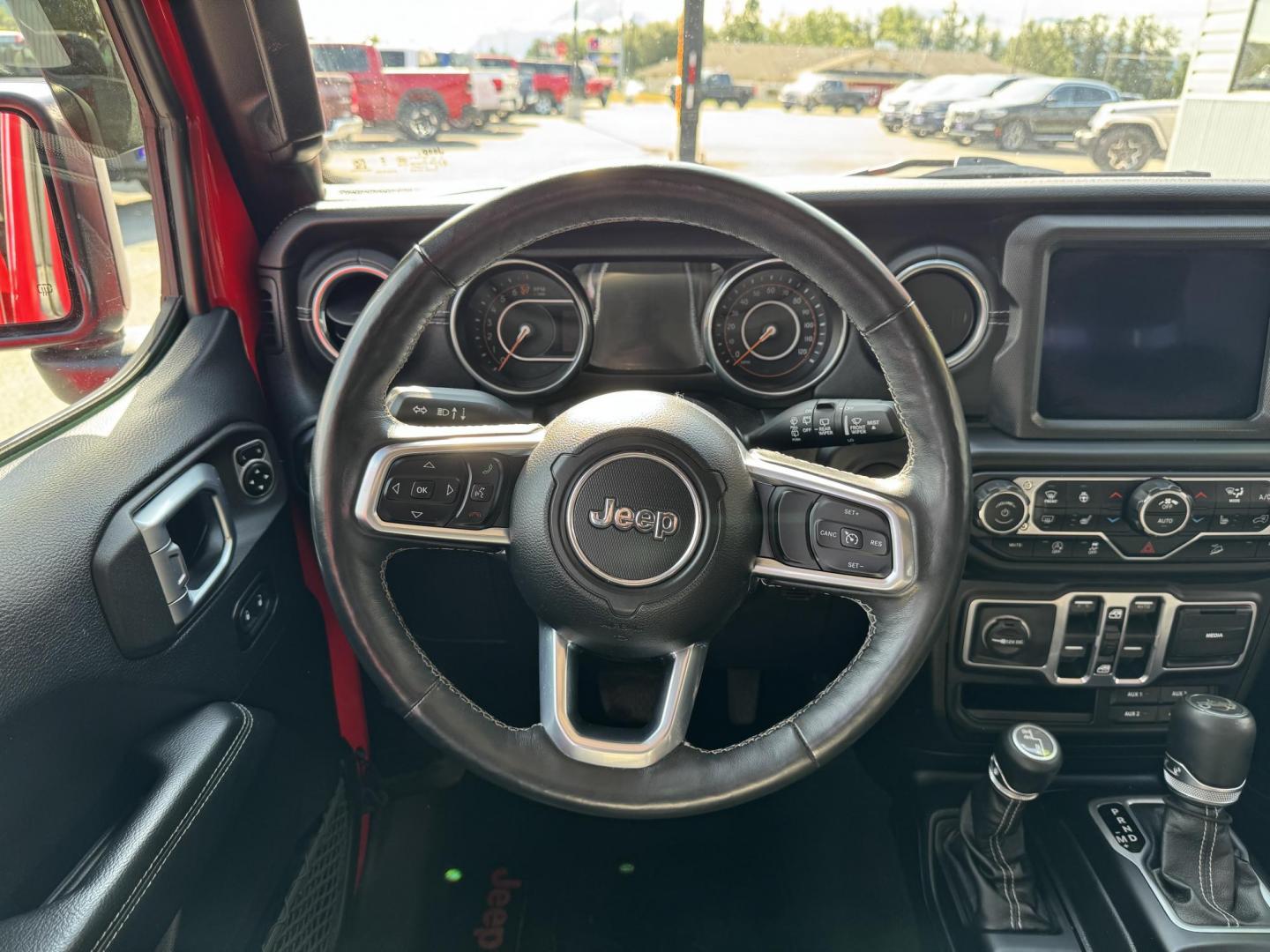 2018 RED Jeep Wrangler JK Unlimited Sahara (1C4HJXEG6JW) with an 3.6L V6 DOHC 24V FFV engine, 6A transmission, located at 1960 Industrial Drive, Wasilla, 99654, (907) 274-2277, 61.573475, -149.400146 - Photo#9