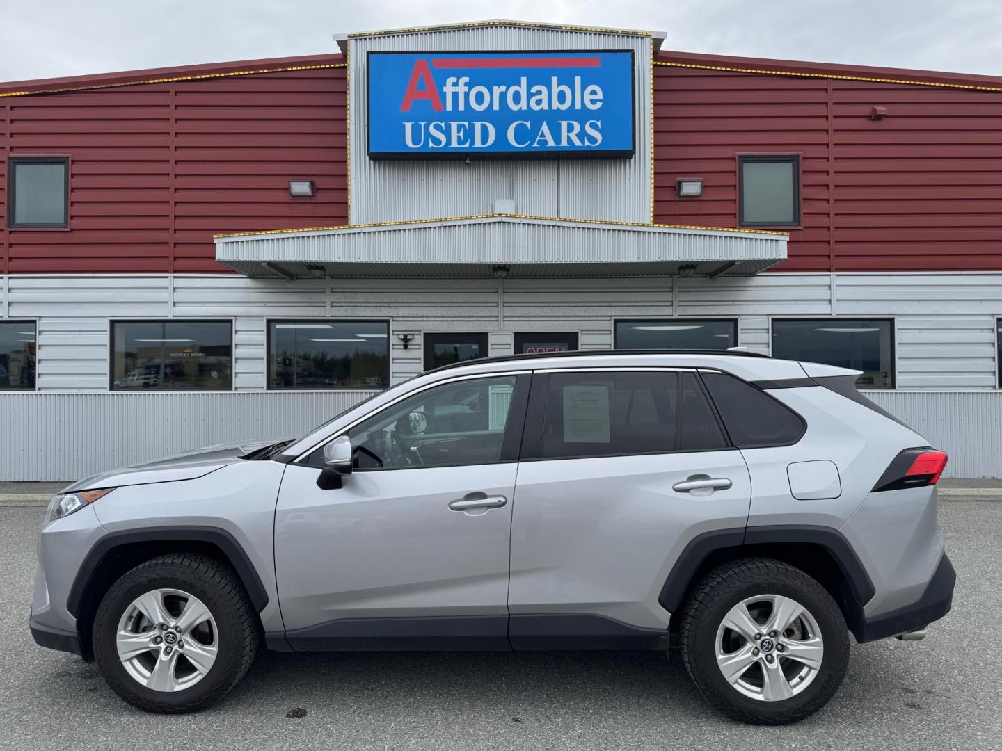 2021 Toyota RAV4 XLE AWD (2T3P1RFVXMC) with an 2.5L L4 DOHC 16V engine, 8A transmission, located at 1960 Industrial Drive, Wasilla, 99654, (907) 274-2277, 61.573475, -149.400146 - Photo#0