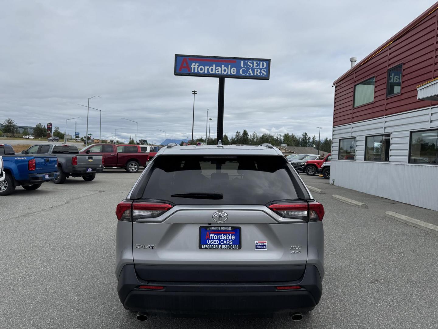 2021 Toyota RAV4 XLE AWD (2T3P1RFVXMC) with an 2.5L L4 DOHC 16V engine, 8A transmission, located at 1960 Industrial Drive, Wasilla, 99654, (907) 274-2277, 61.573475, -149.400146 - Photo#2